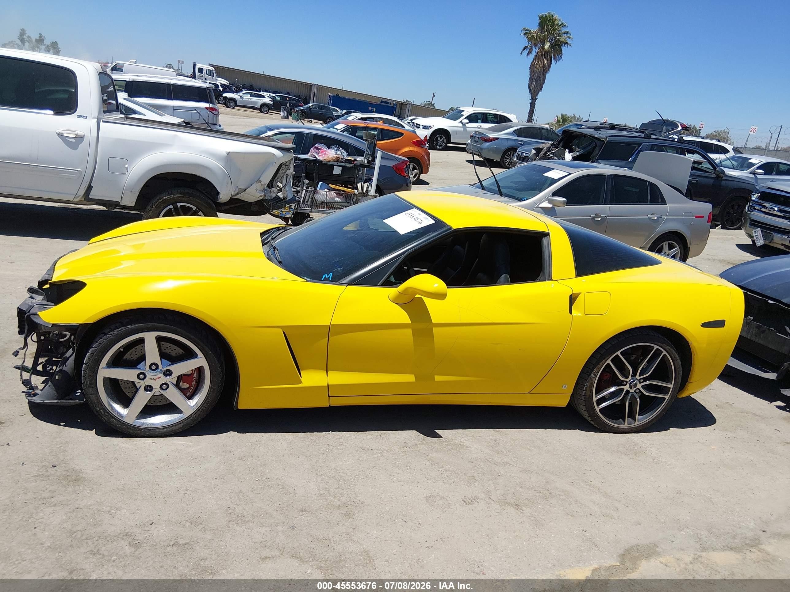 2006 Chevrolet Corvette   Желтый vin: 1G1YY26UX65129191