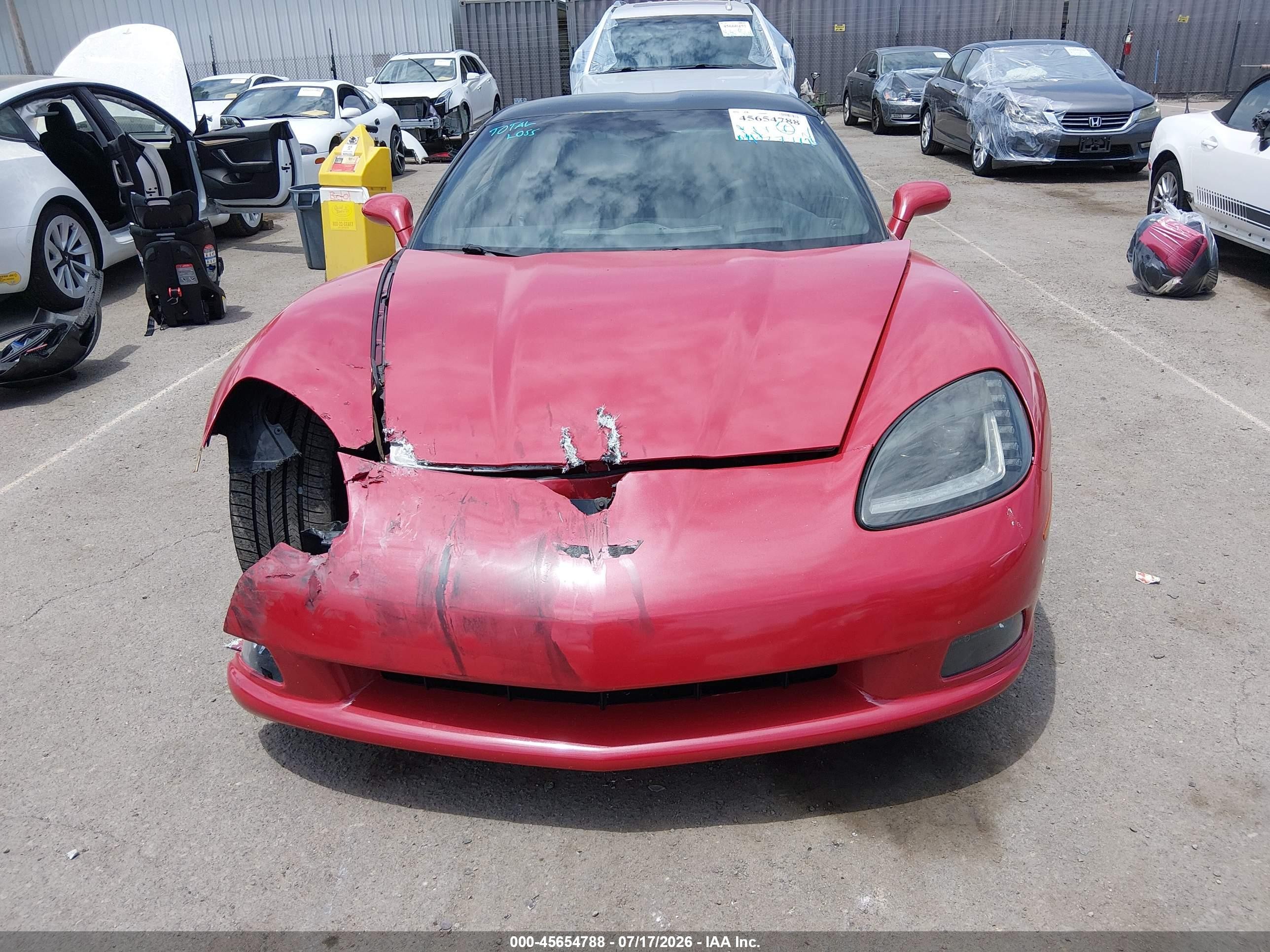 2007 Chevrolet Corvette   Burgundy vin: 1G1YY26UX75103630
