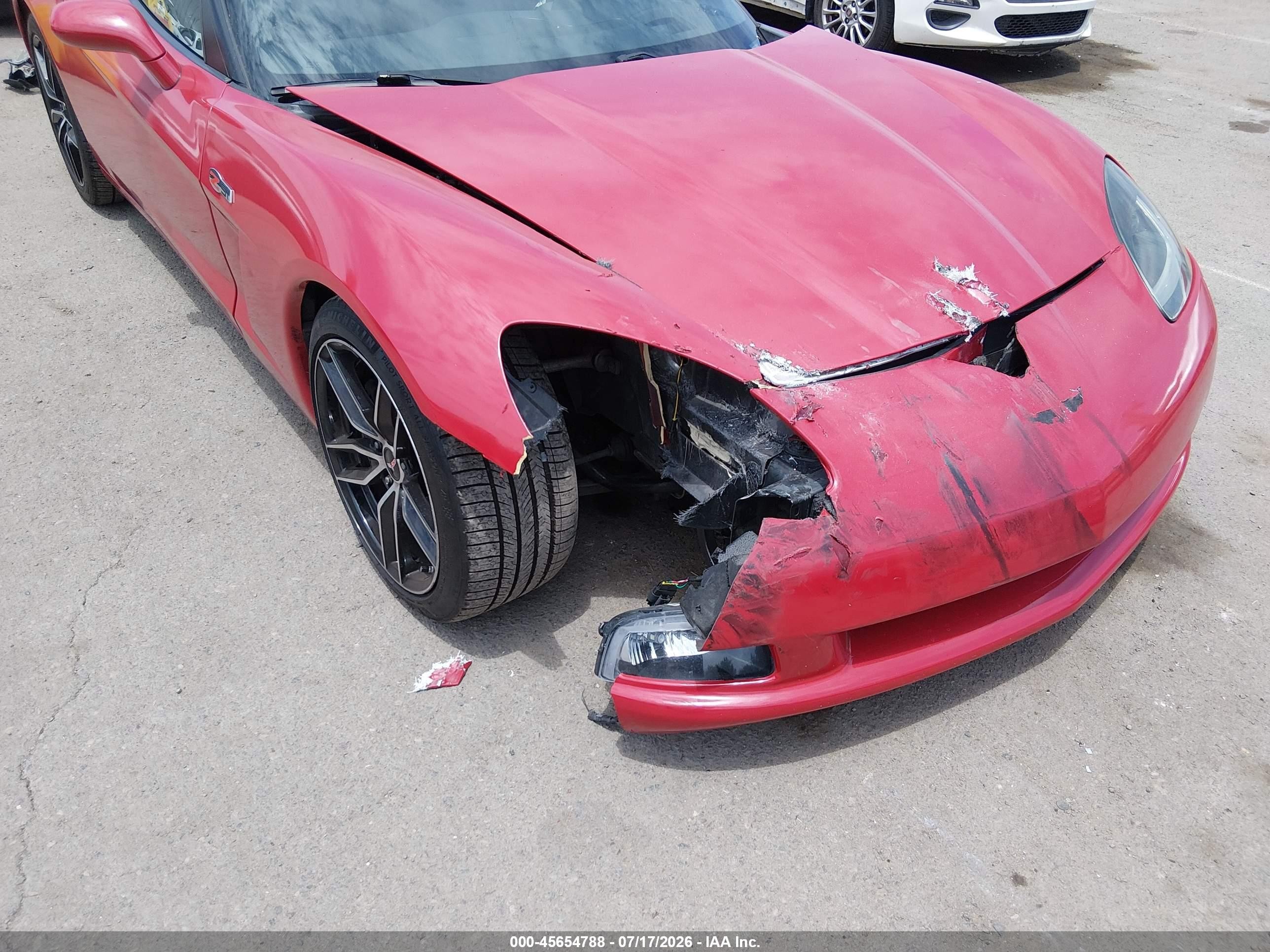 2007 Chevrolet Corvette   Burgundy vin: 1G1YY26UX75103630