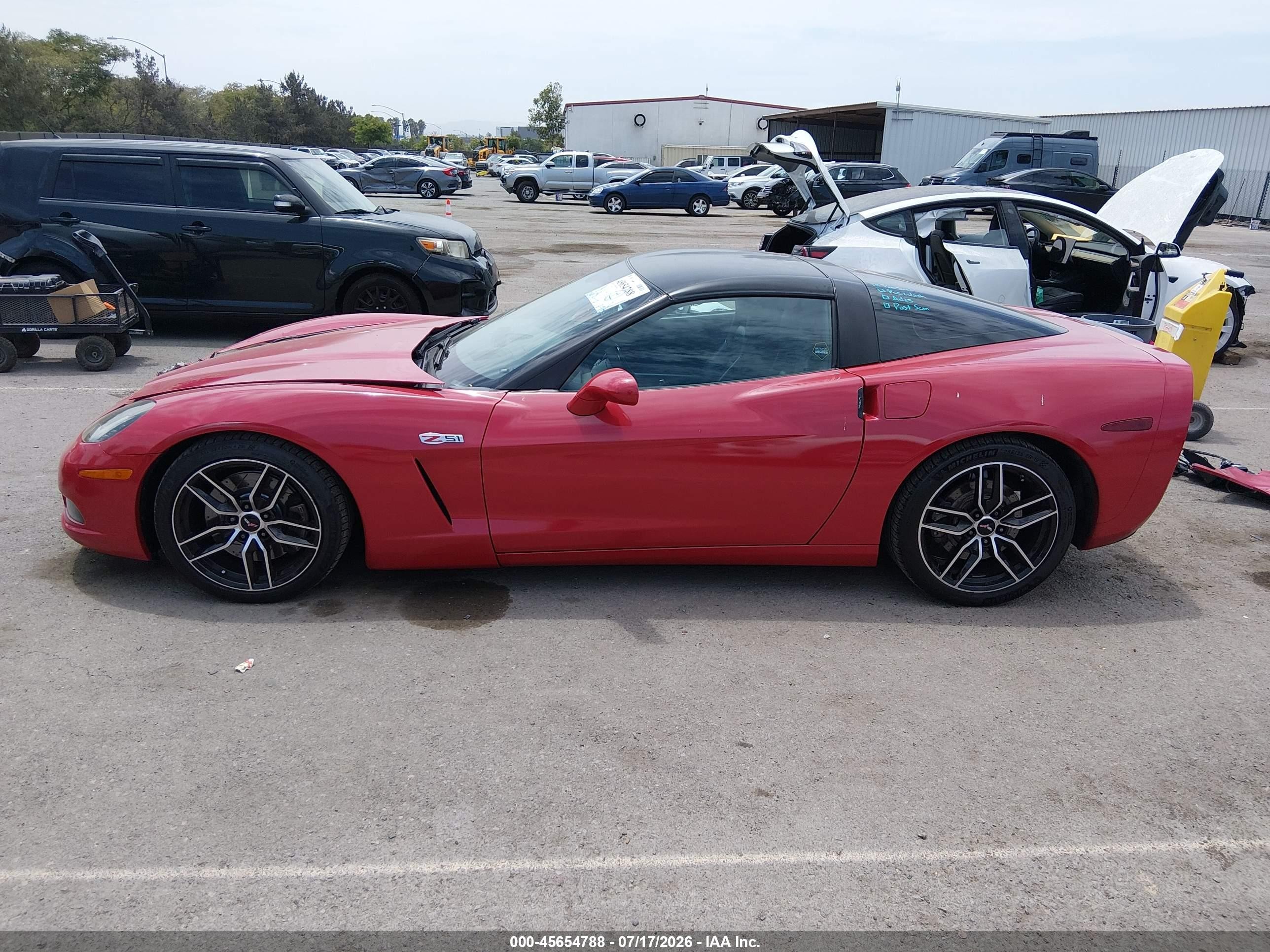2007 Chevrolet Corvette   Burgundy vin: 1G1YY26UX75103630