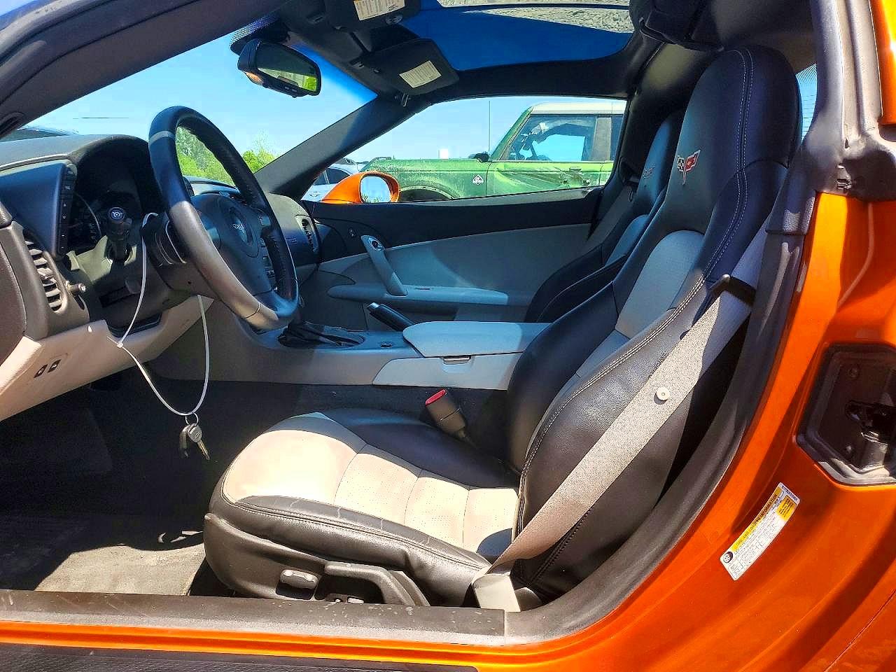 2007 Chevrolet Corvette Orange vin: 1G1YY26UX75104924