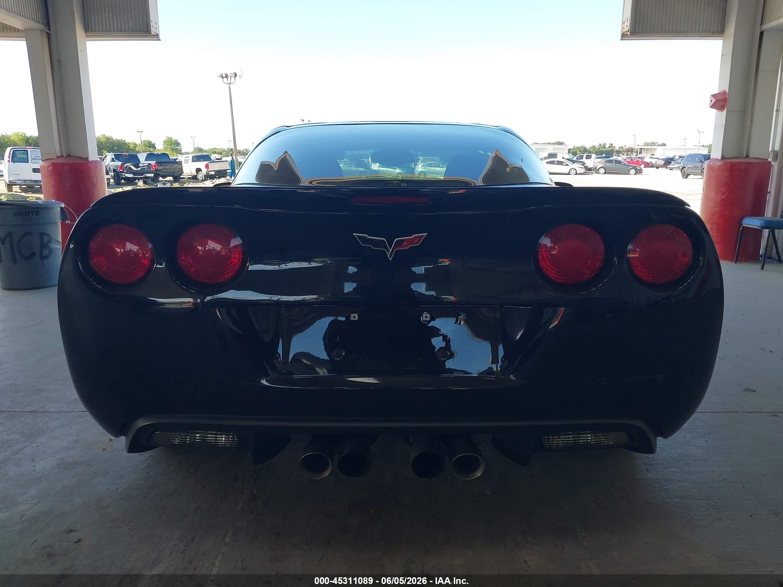2008 Chevrolet Corvette   Black vin: 1G1YY26W285104113