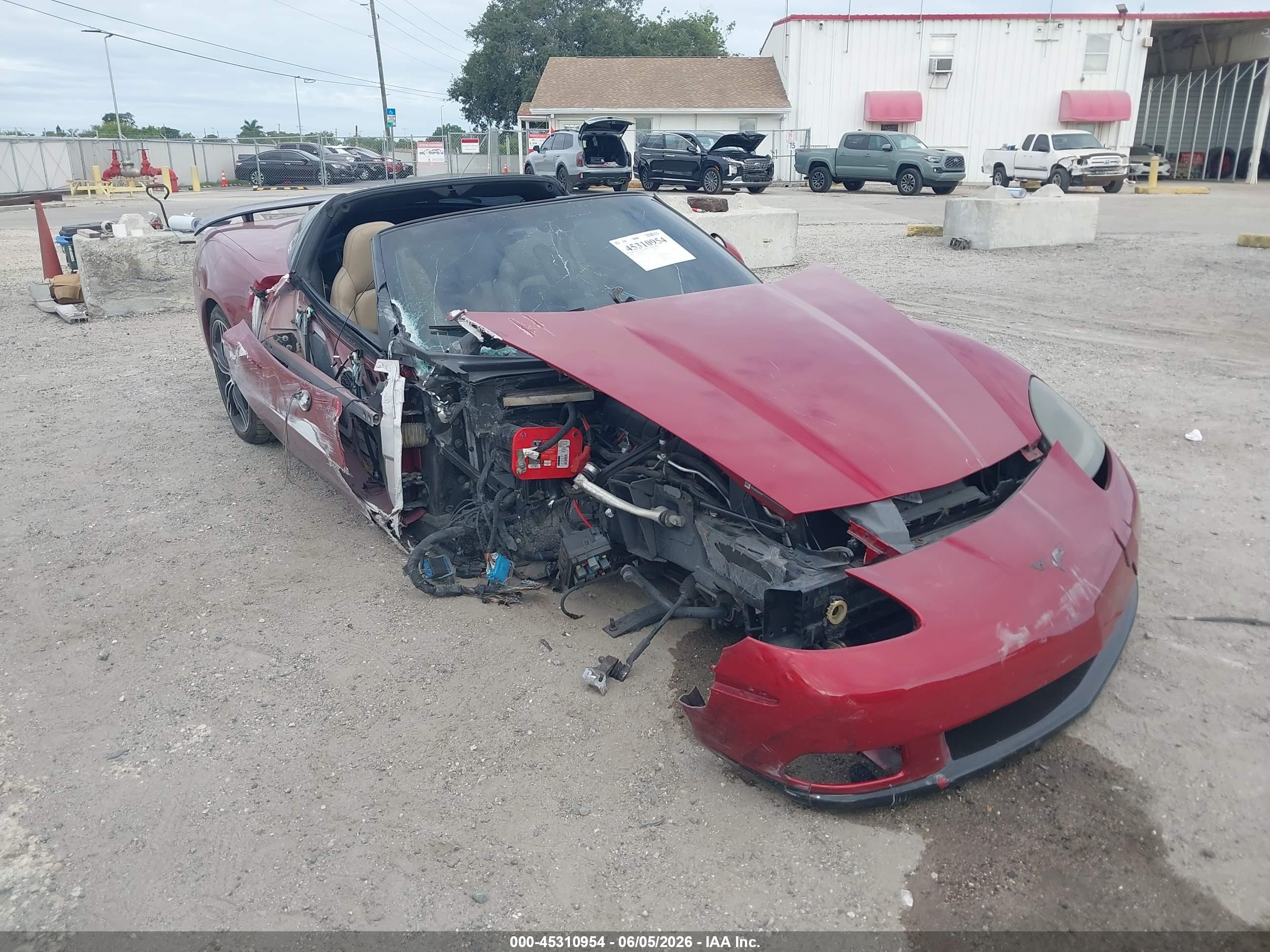 2008 Chevrolet Corvette   Red vin: 1G1YY26W285119453