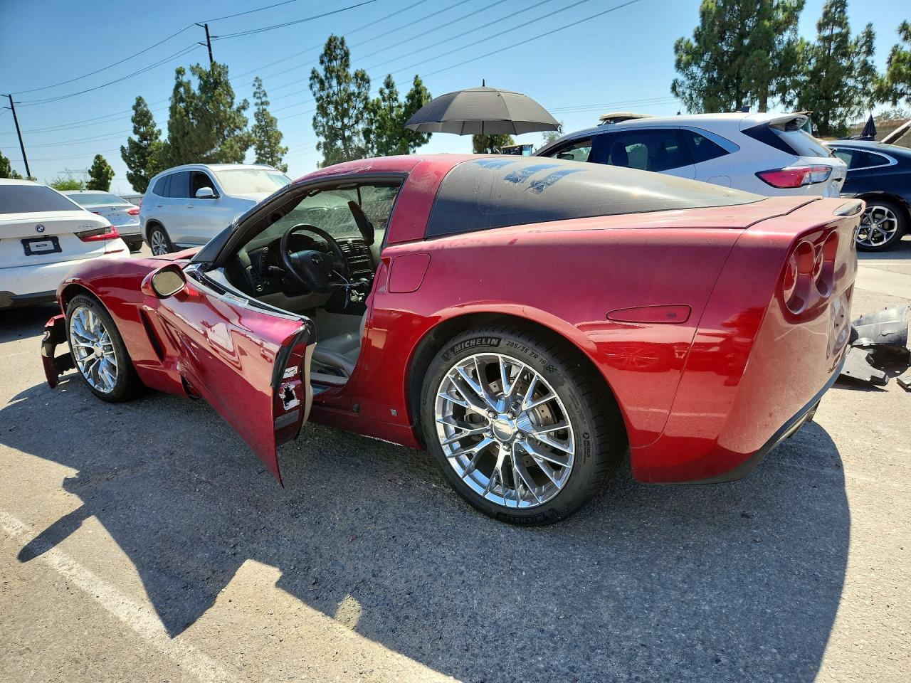 2008 Chevrolet Corvette Red vin: 1G1YY26W285125611