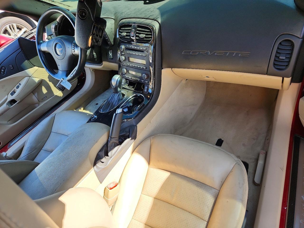 2008 Chevrolet Corvette Red vin: 1G1YY26W285125611