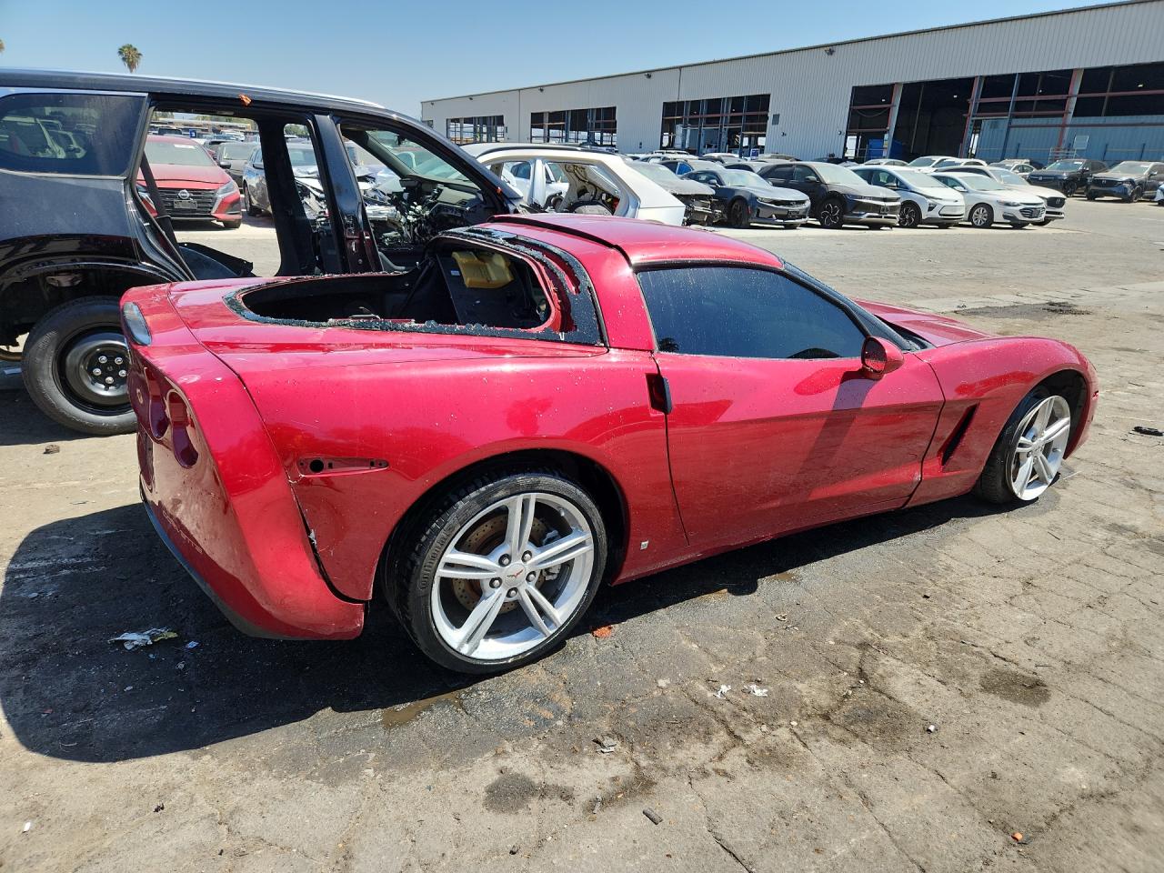 2008 Chevrolet Corvette Red vin: 1G1YY26W685120492 Damage: Rear Bumper/Cover, Broken, Replacement Required