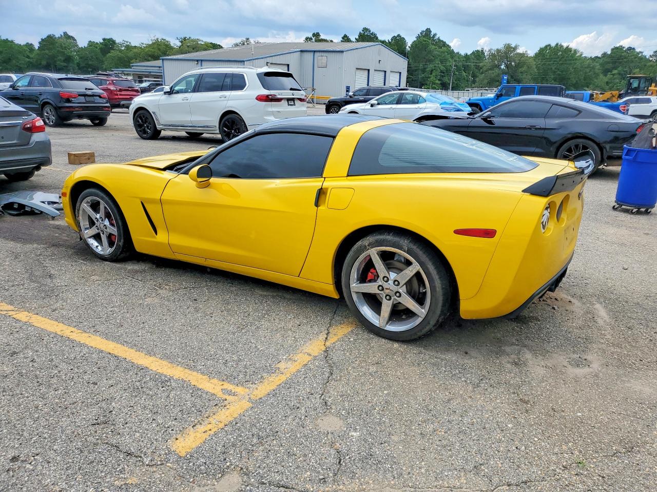 2008 Chevrolet Corvette Yellow vin: 1G1YY26W885115438