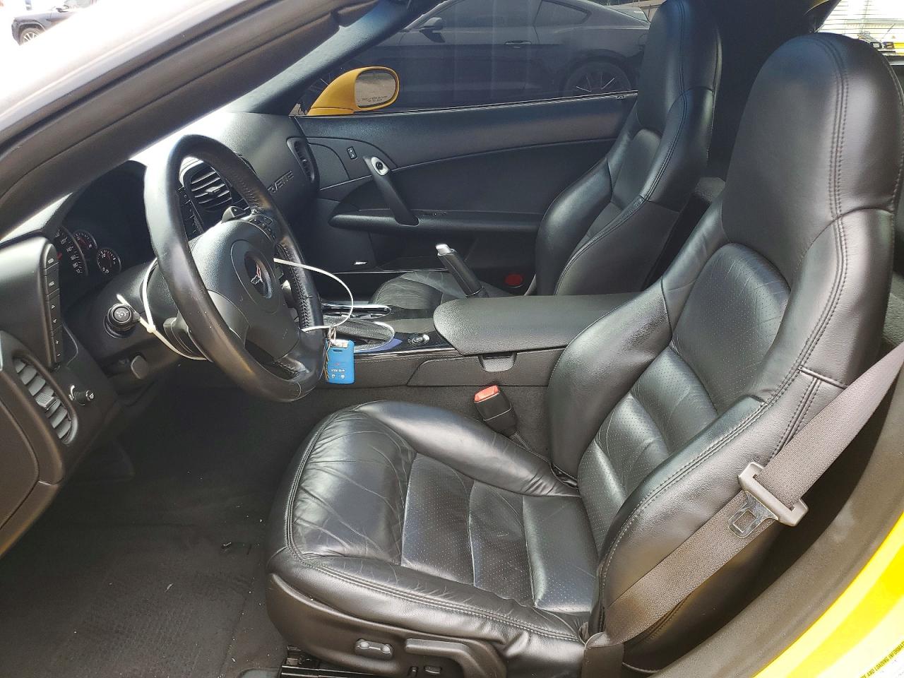 2008 Chevrolet Corvette Yellow vin: 1G1YY26W885115438