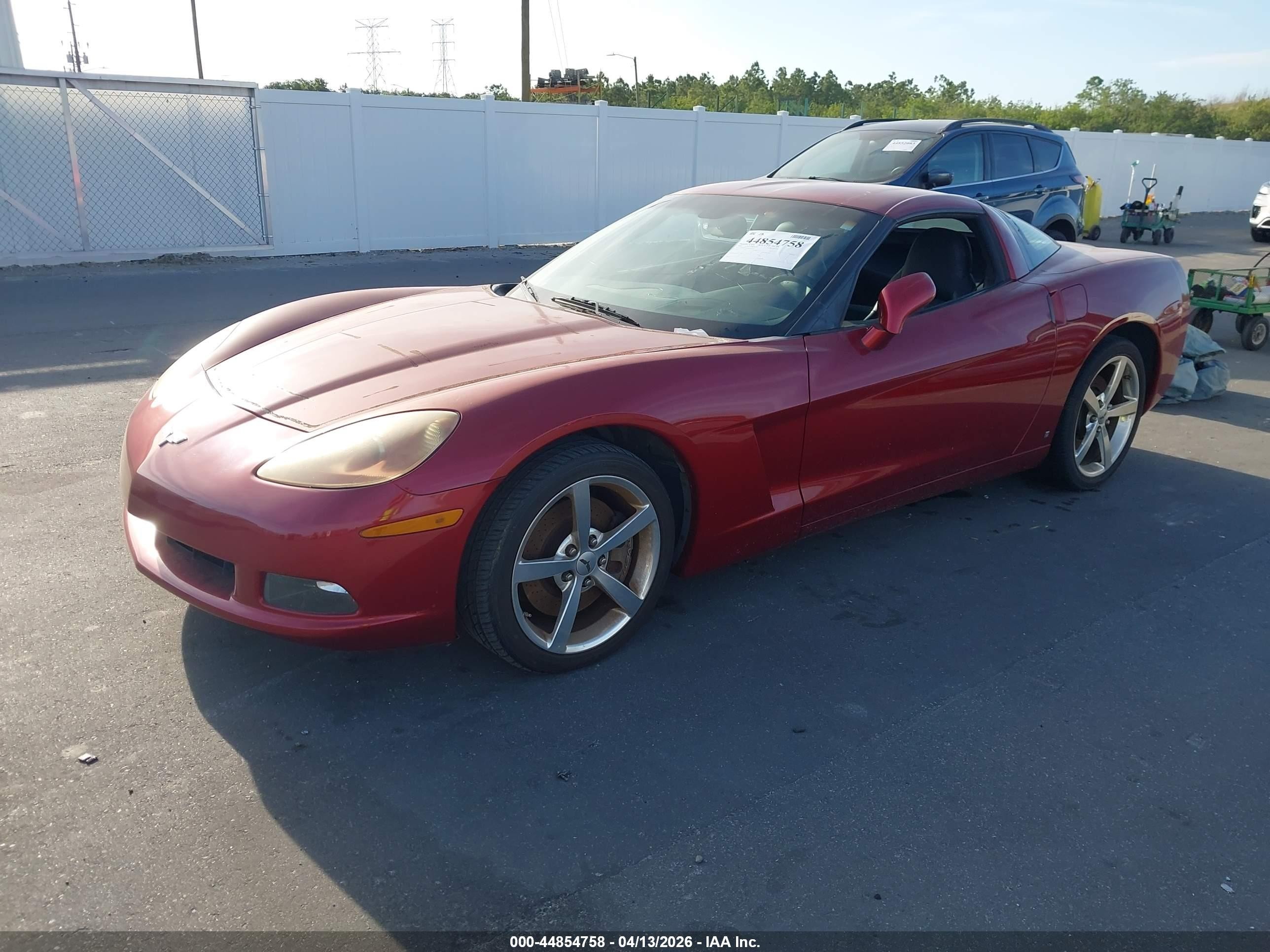 2008 Chevrolet Corvette   Темно-бордовый vin: 1G1YY26W885122213