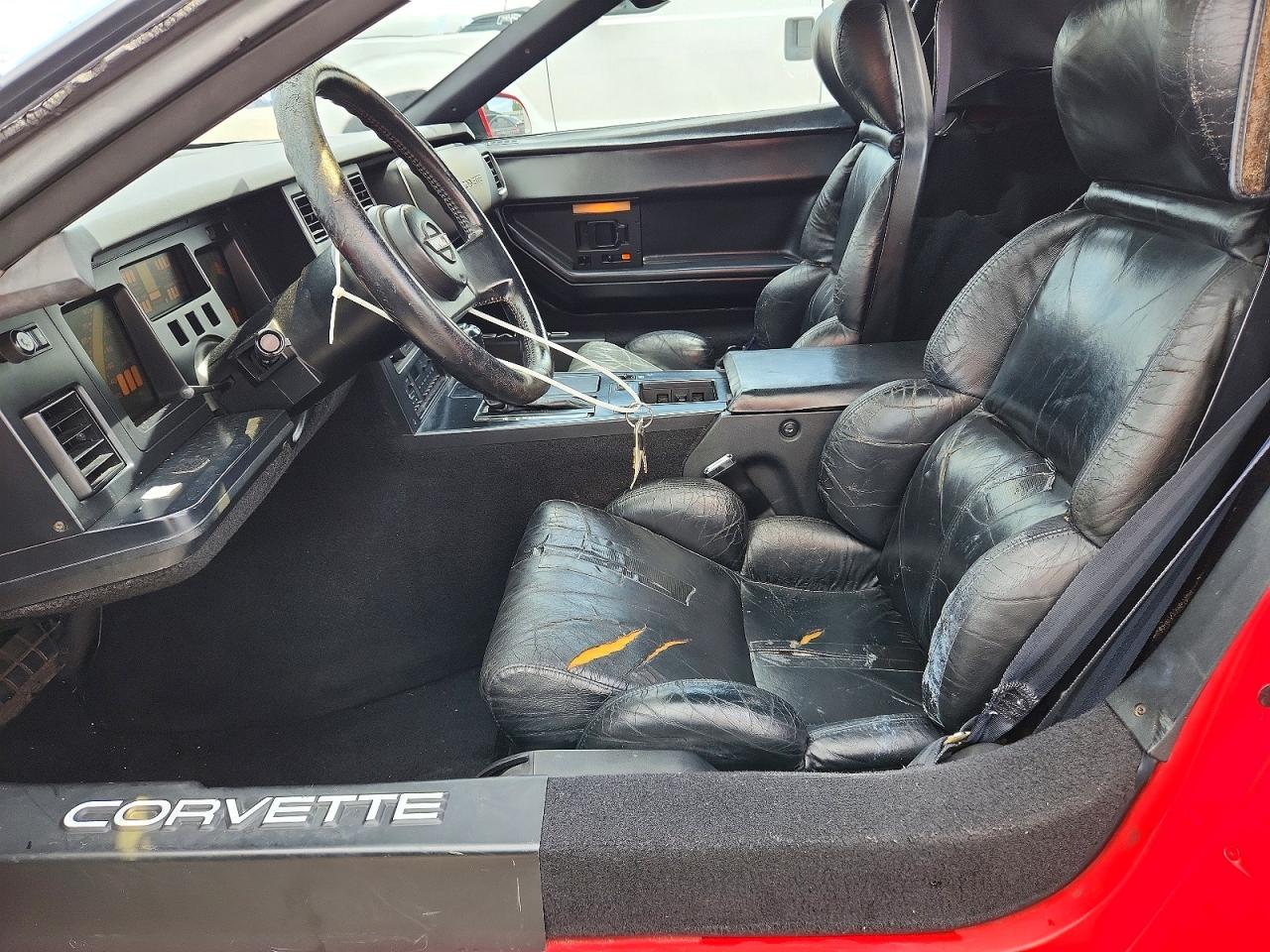 1989 Chevrolet Corvette Red vin: 1G1YY3181K5111009