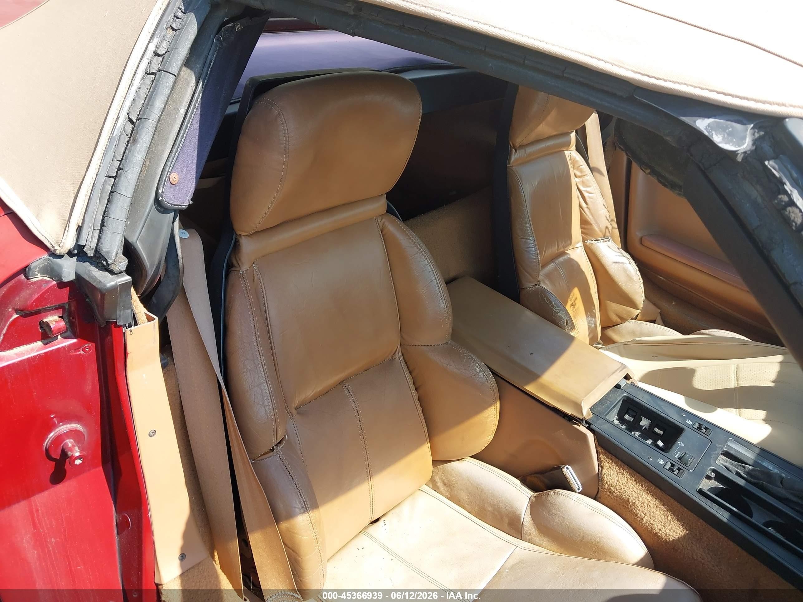 1989 Chevrolet Corvette   Red vin: 1G1YY3183K5103834