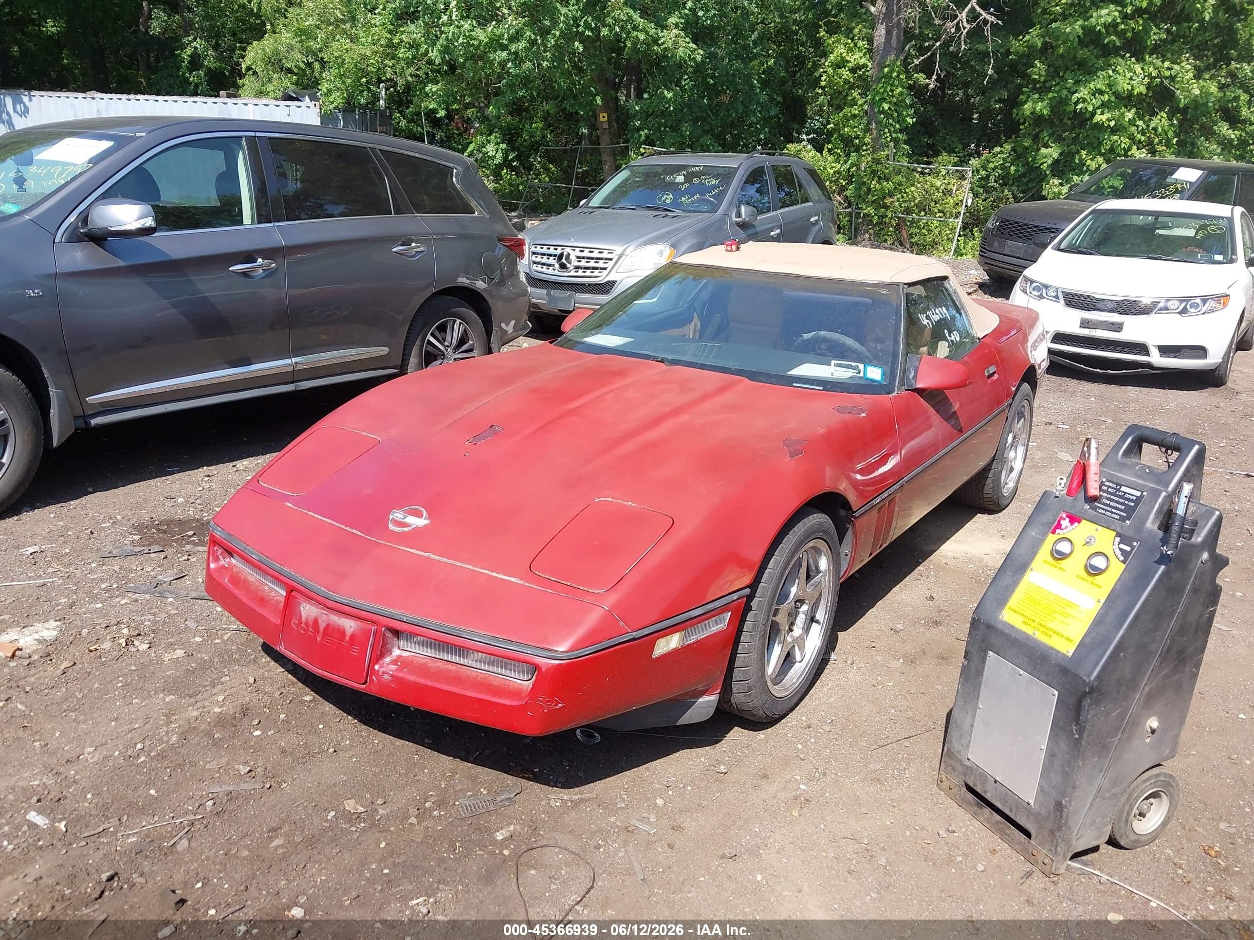 1989 Chevrolet Corvette   Red vin: 1G1YY3183K5103834