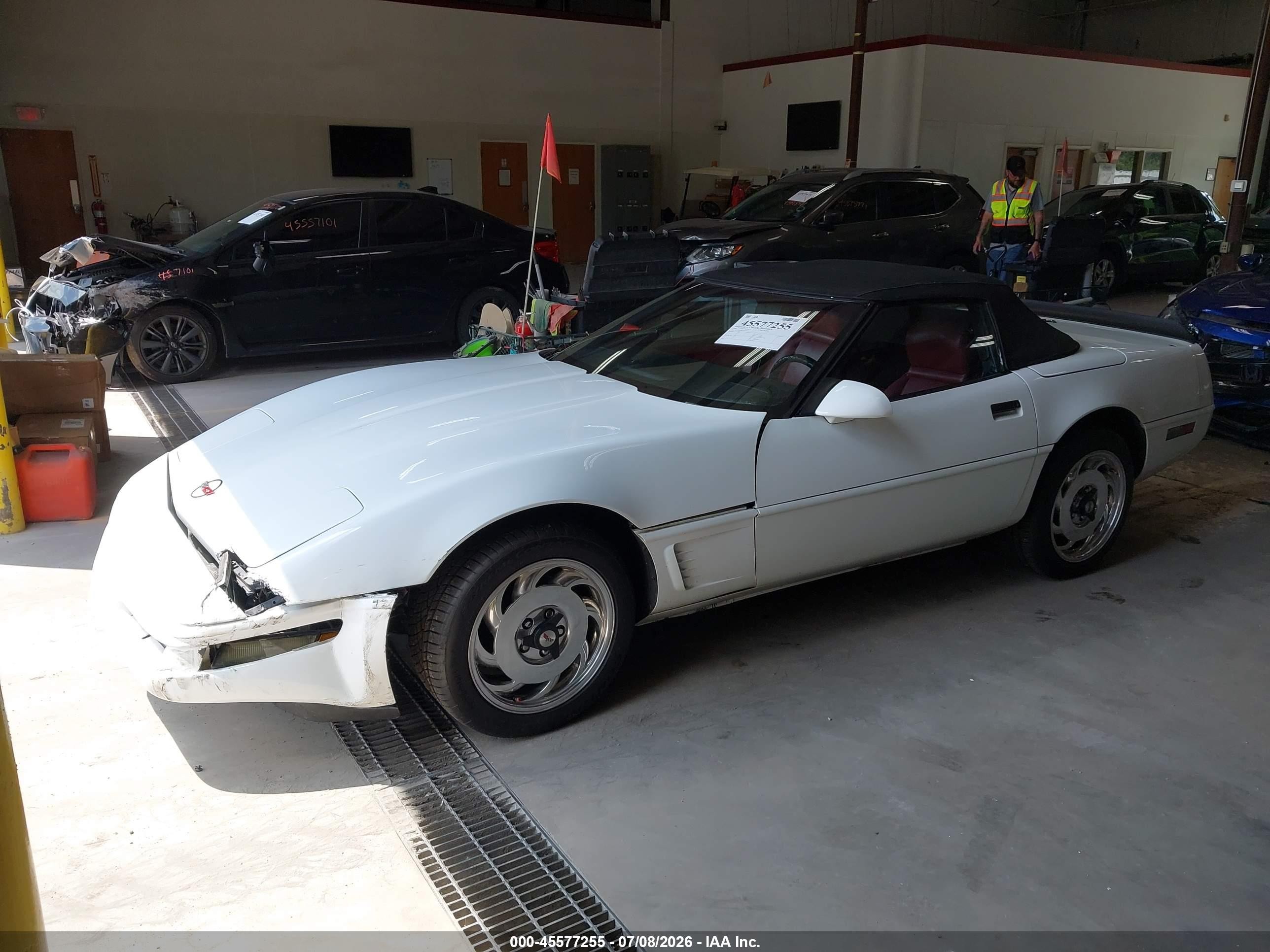 1989 Chevrolet Corvette   Белый vin: 1G1YY3187K5124301