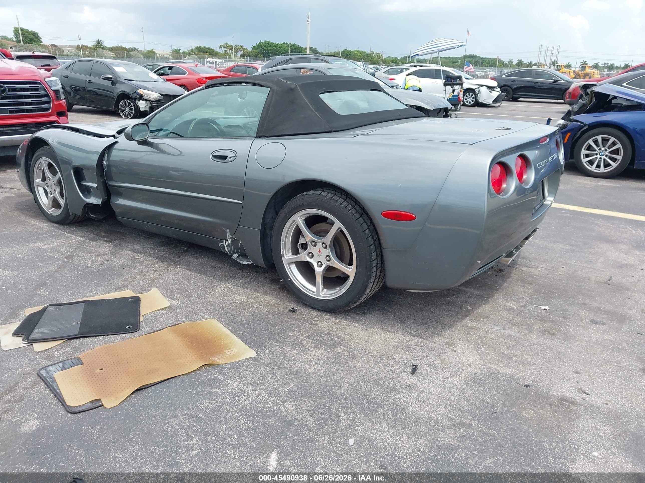 2003 Chevrolet Corvette   Gray vin: 1G1YY32G035104222
