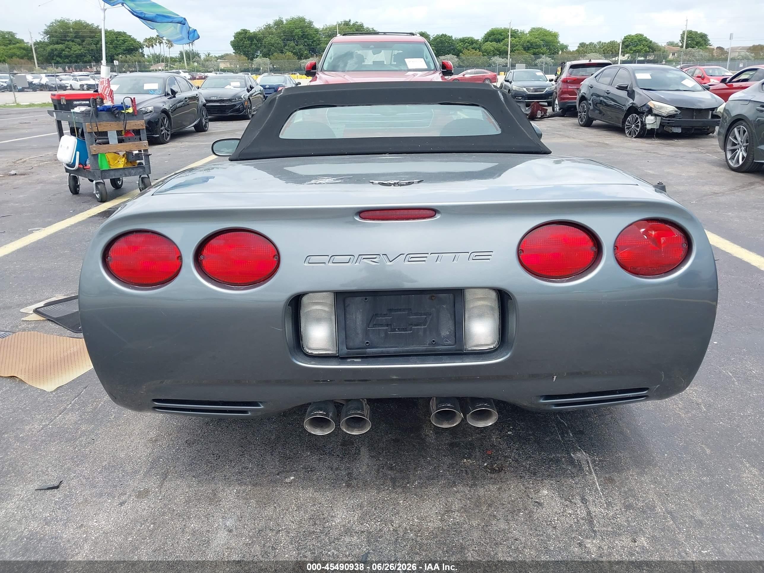 2003 Chevrolet Corvette   Gray vin: 1G1YY32G035104222