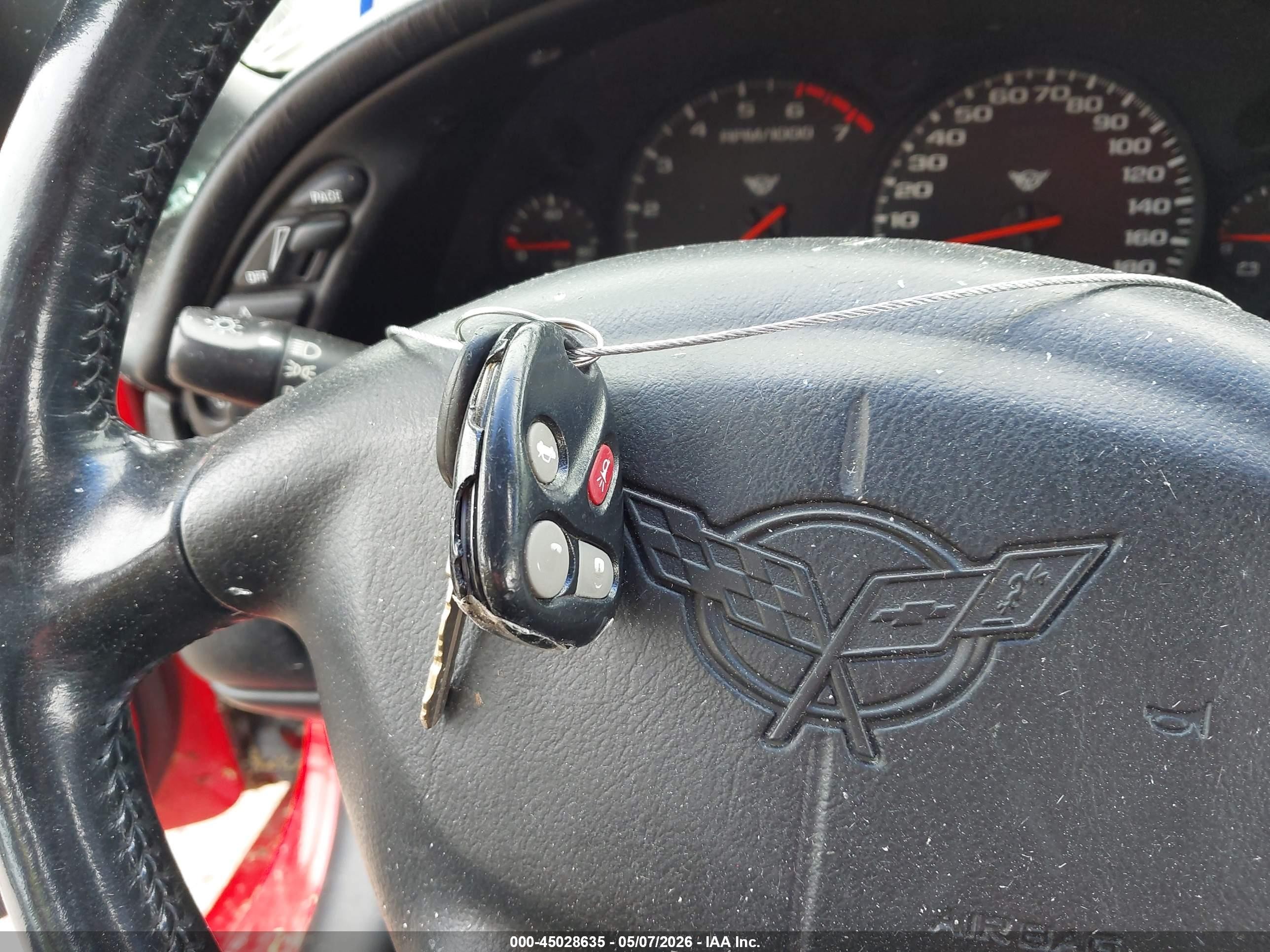 2002 Chevrolet Corvette   Red vin: 1G1YY32G125113705