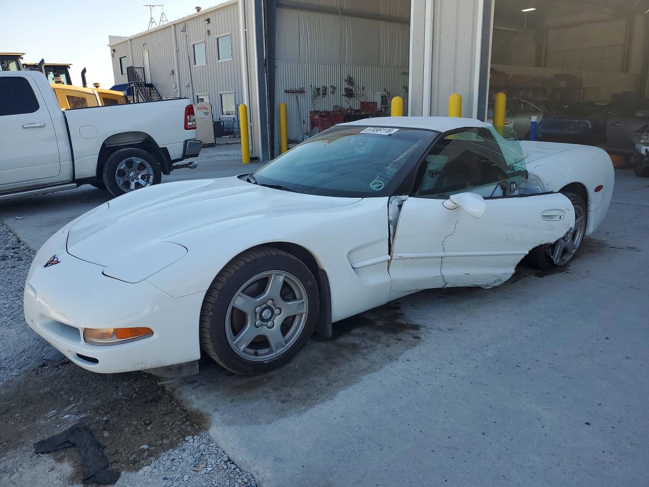 1998 Chevrolet Corvette White vin: 1G1YY32G1W5107165