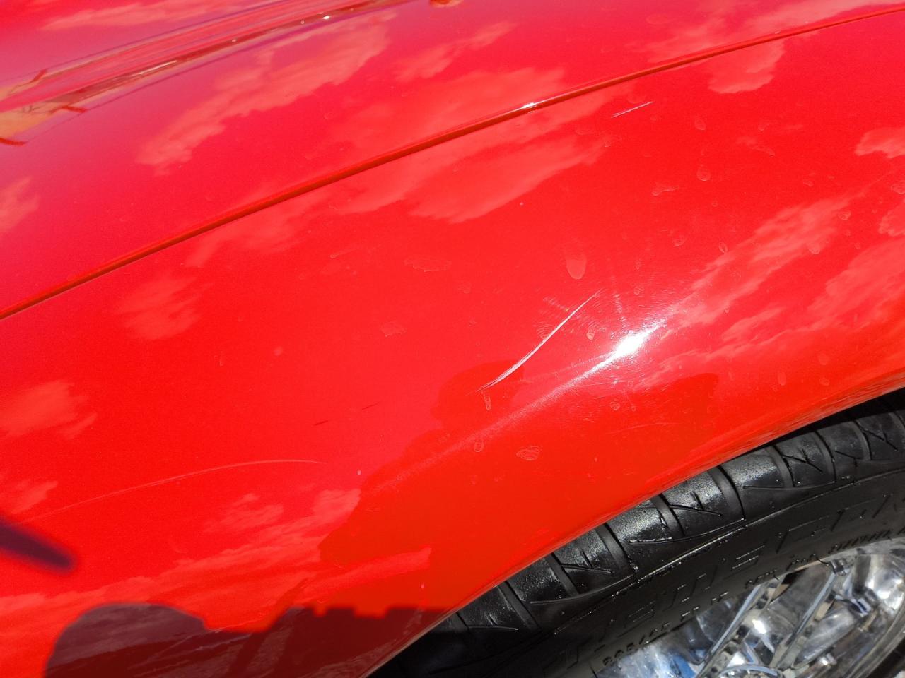 1999 Chevrolet Corvette Red vin: 1G1YY32G1X5100220 Damage: Left Front Fender, Multiple Scratches Light, 4