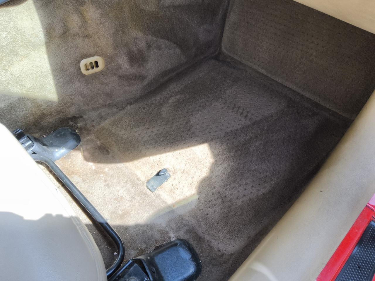 1999 Chevrolet Corvette Red vin: 1G1YY32G1X5100220 Damage: Right Front Carpet, Stained, Permanent
