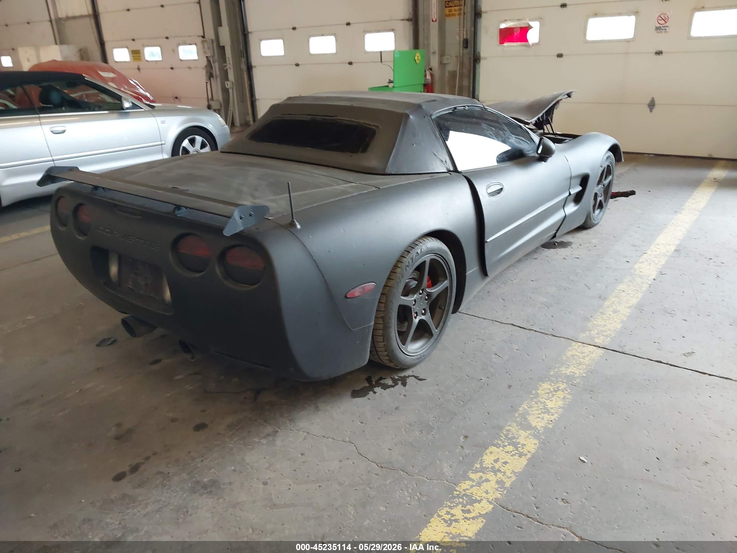 2001 Chevrolet Corvette   Black vin: 1G1YY32G215119415