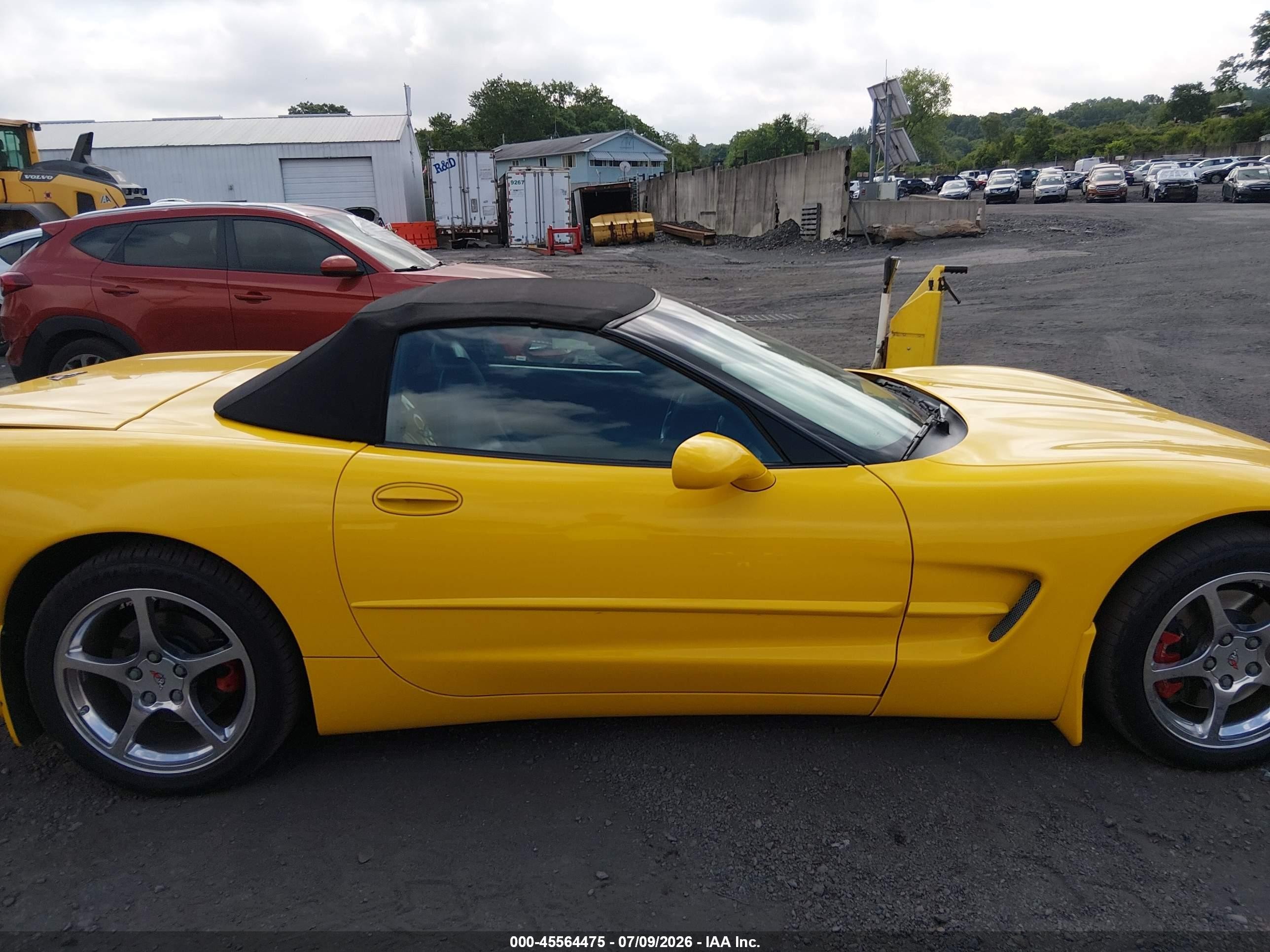2002 Chevrolet Corvette   Yellow vin: 1G1YY32G225121926