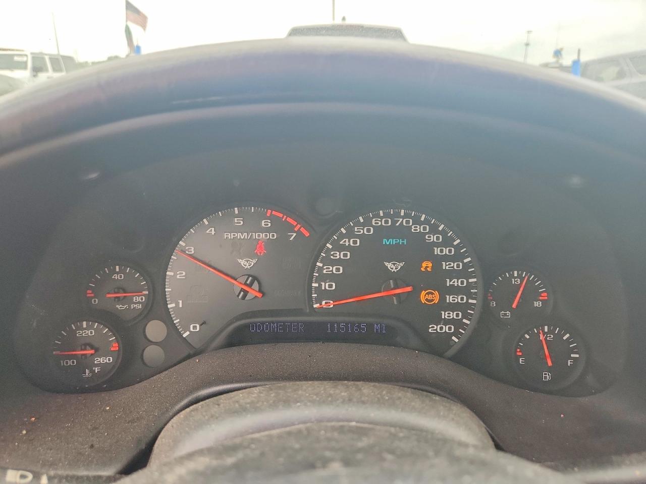 2001 Chevrolet Corvette Белый vin: 1G1YY32G415105404