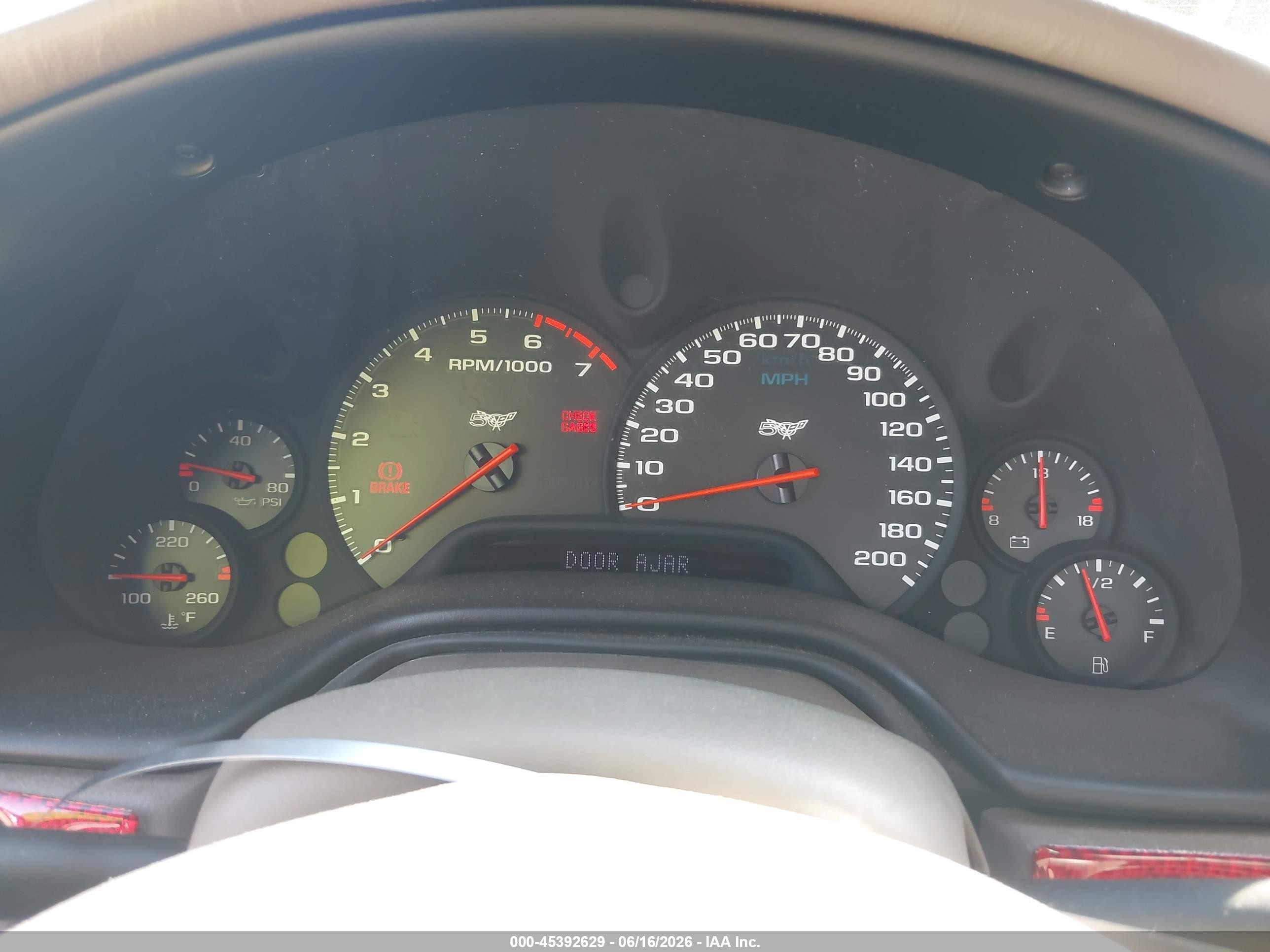 2003 Chevrolet Corvette   Maroon vin: 1G1YY32G435103283