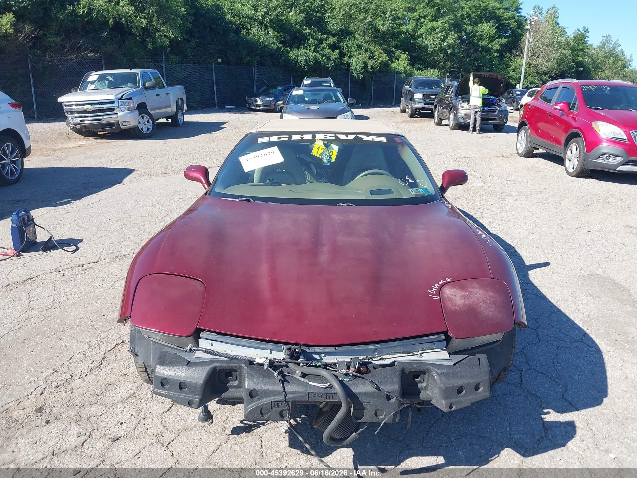2003 Chevrolet Corvette   Maroon vin: 1G1YY32G435103283