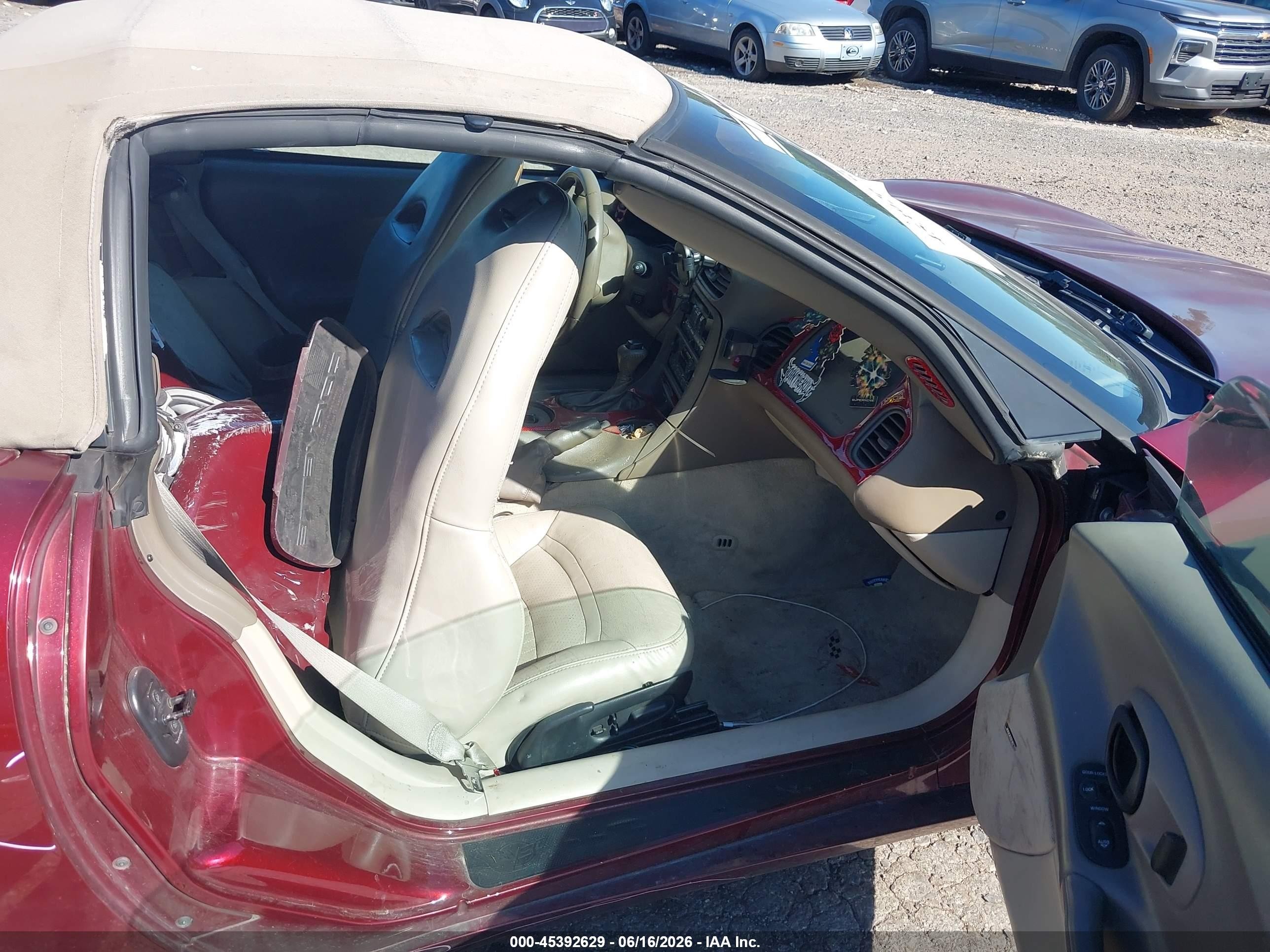 2003 Chevrolet Corvette   Maroon vin: 1G1YY32G435103283