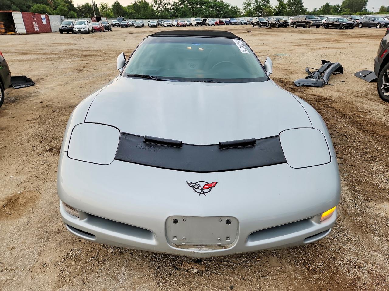 1998 Chevrolet Corvette Silver vin: 1G1YY32G4W5128284