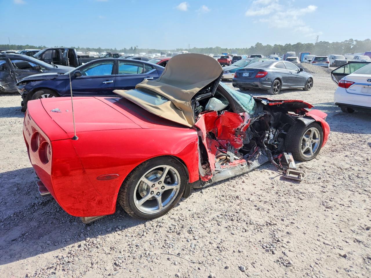 2003 Chevrolet Corvette Red vin: 1G1YY32G735108008