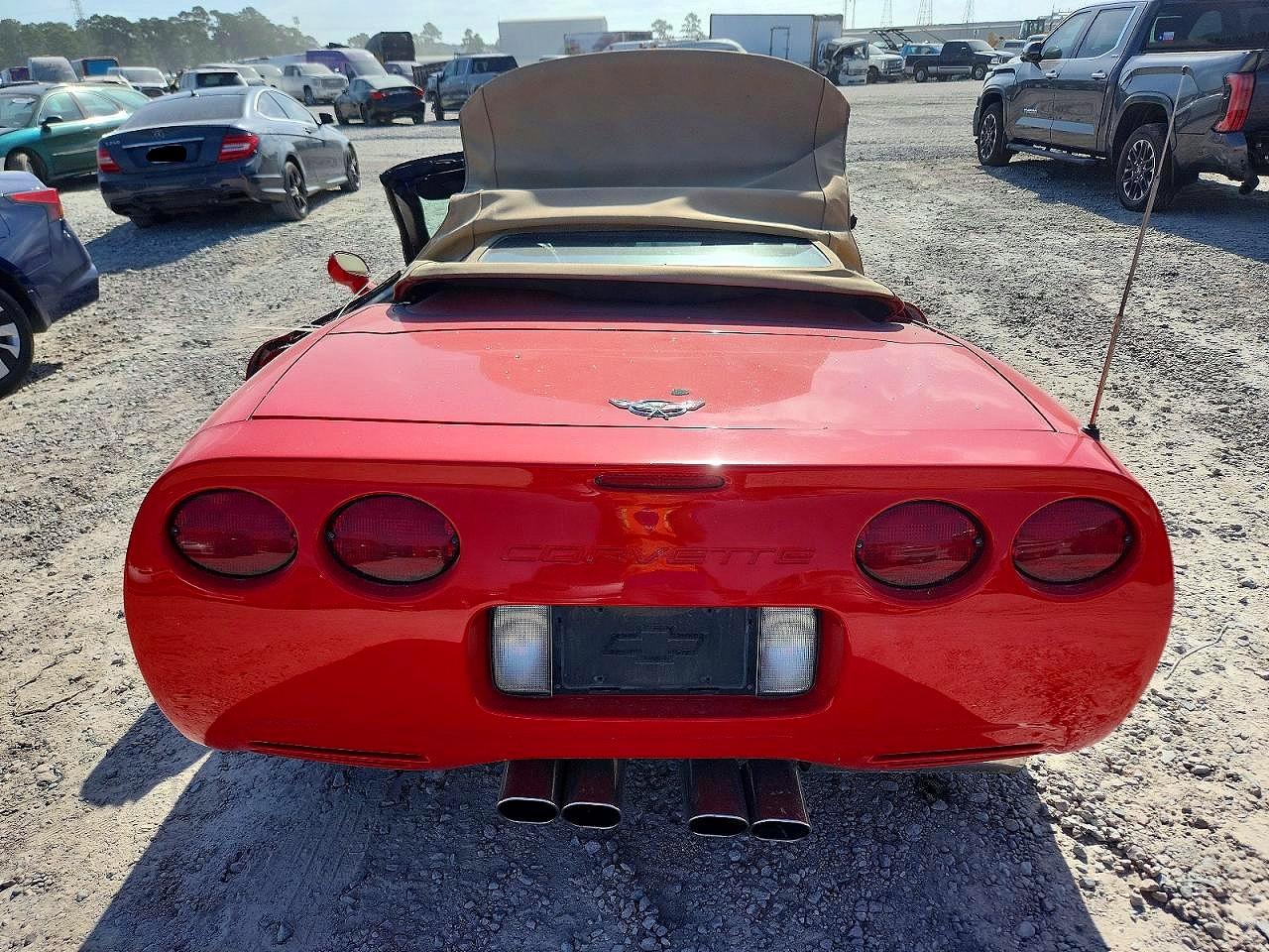 2003 Chevrolet Corvette Red vin: 1G1YY32G735108008