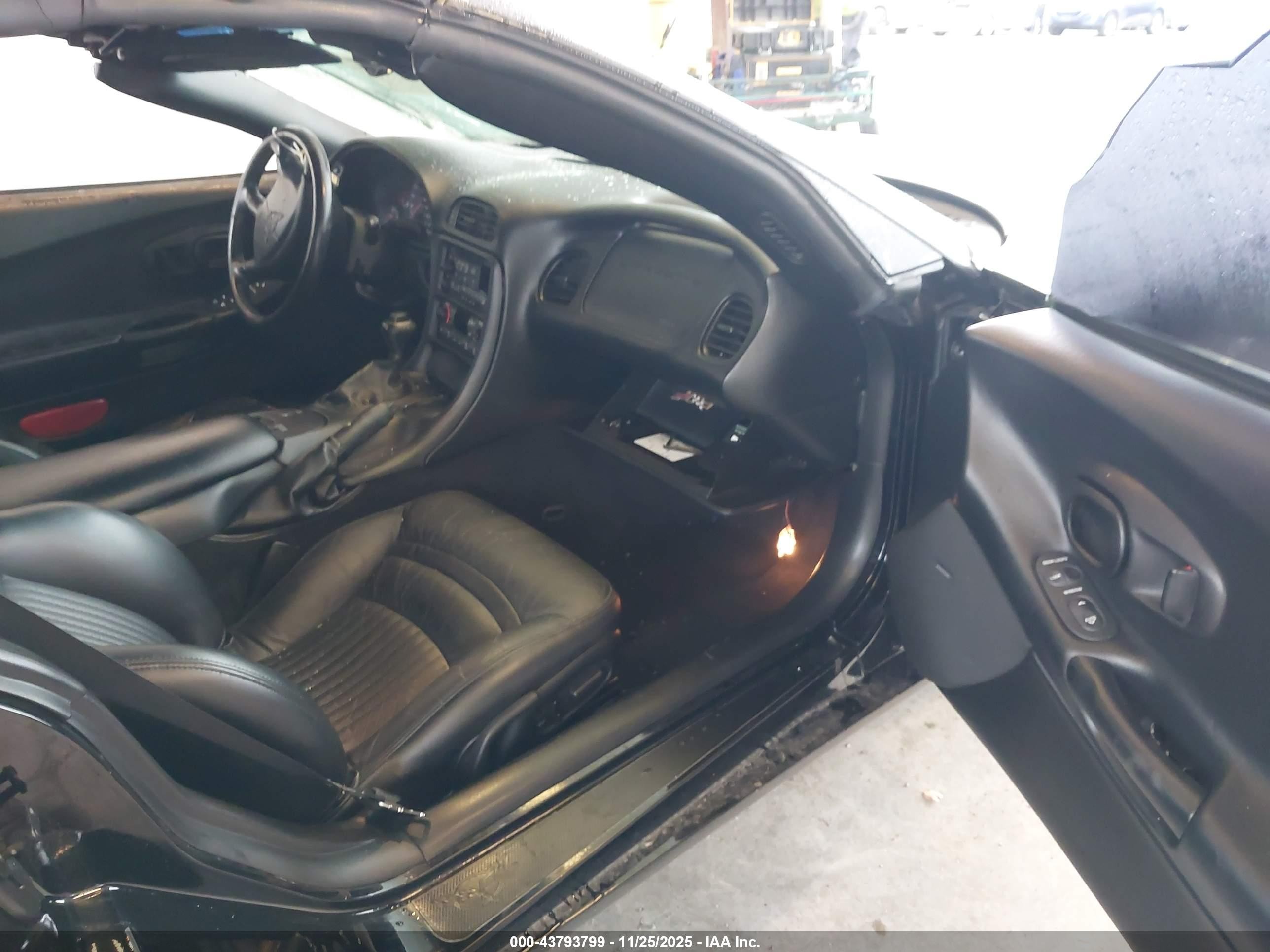 2003 Chevrolet Corvette   Black vin: 1G1YY32G735130395