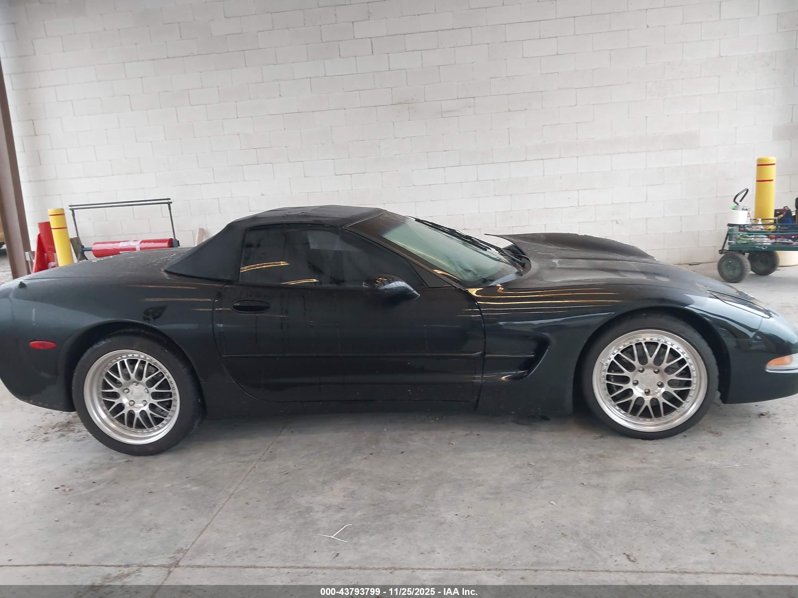 2003 Chevrolet Corvette   Black vin: 1G1YY32G735130395