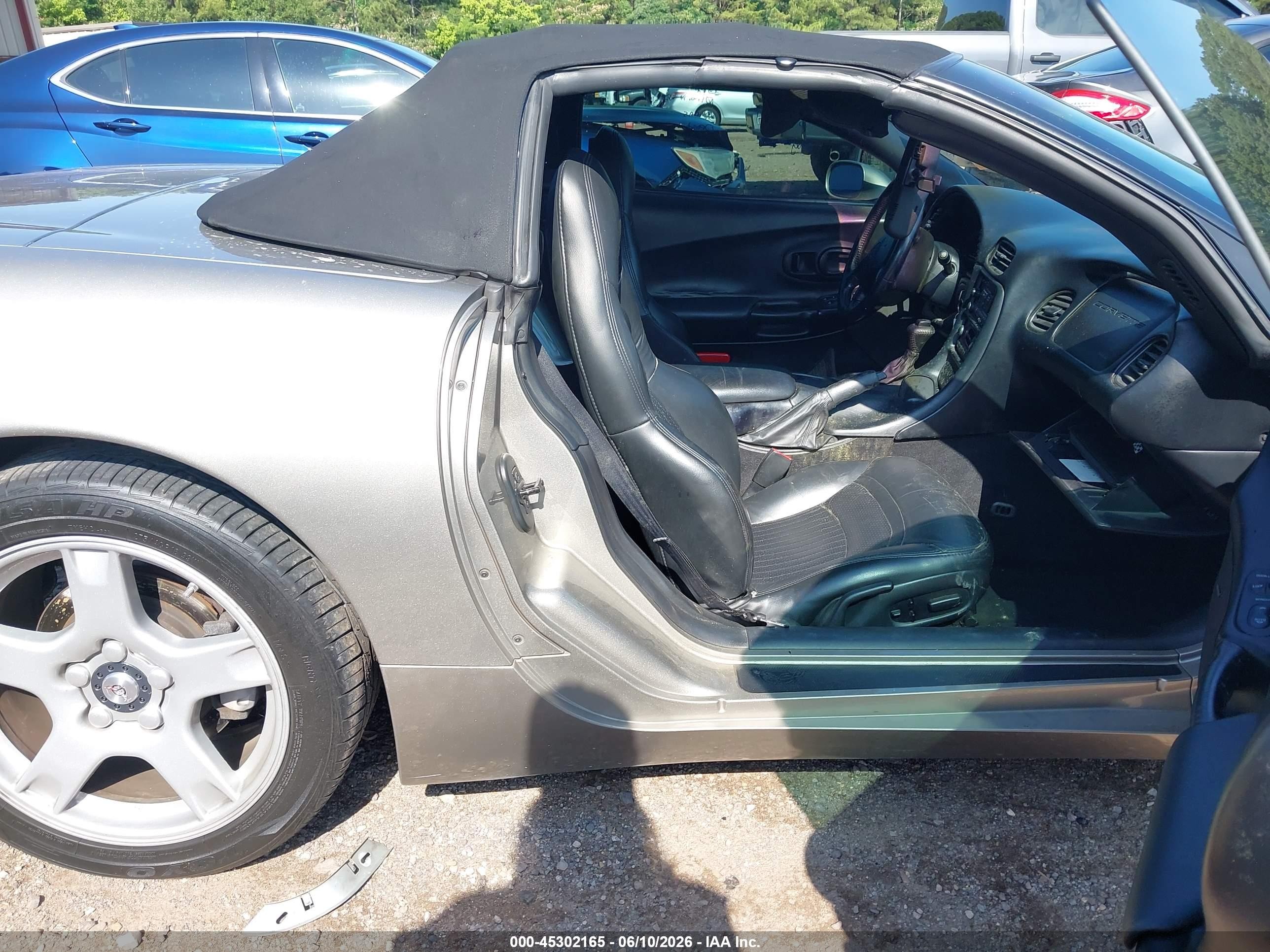 1999 Chevrolet Corvette   Silver vin: 1G1YY32G7X5116695