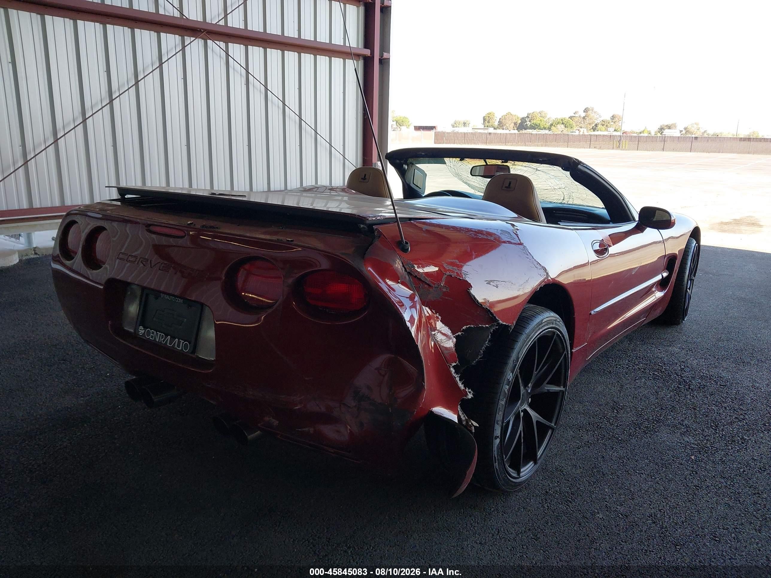 2002 Chevrolet Corvette   Brown vin: 1G1YY32G825128671