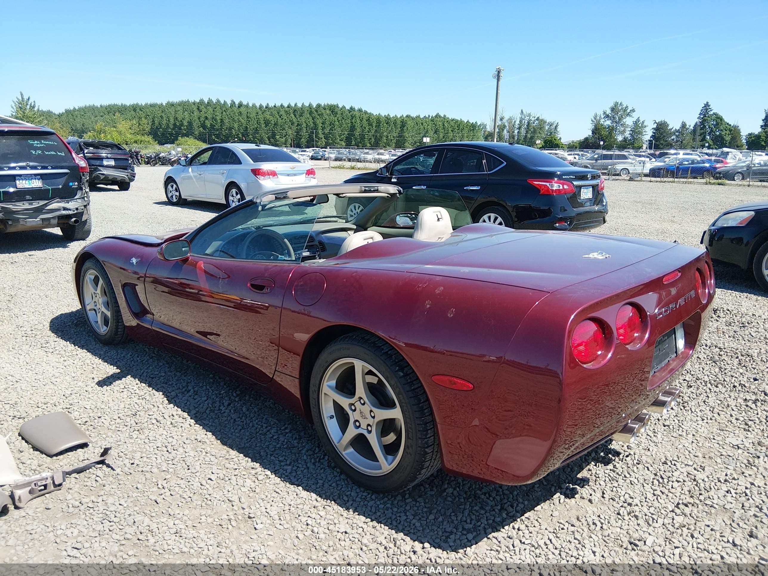 2003 Chevrolet Corvette   Red vin: 1G1YY32G835103769