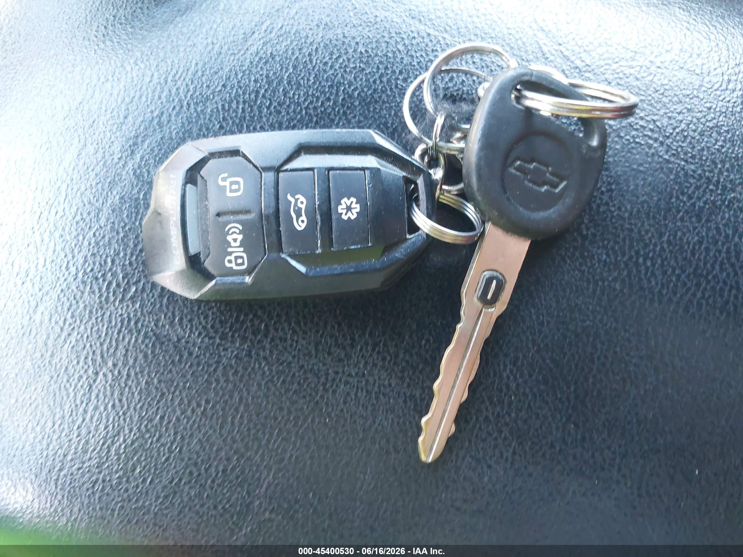 2004 Chevrolet Corvette   Red vin: 1G1YY32G845103305