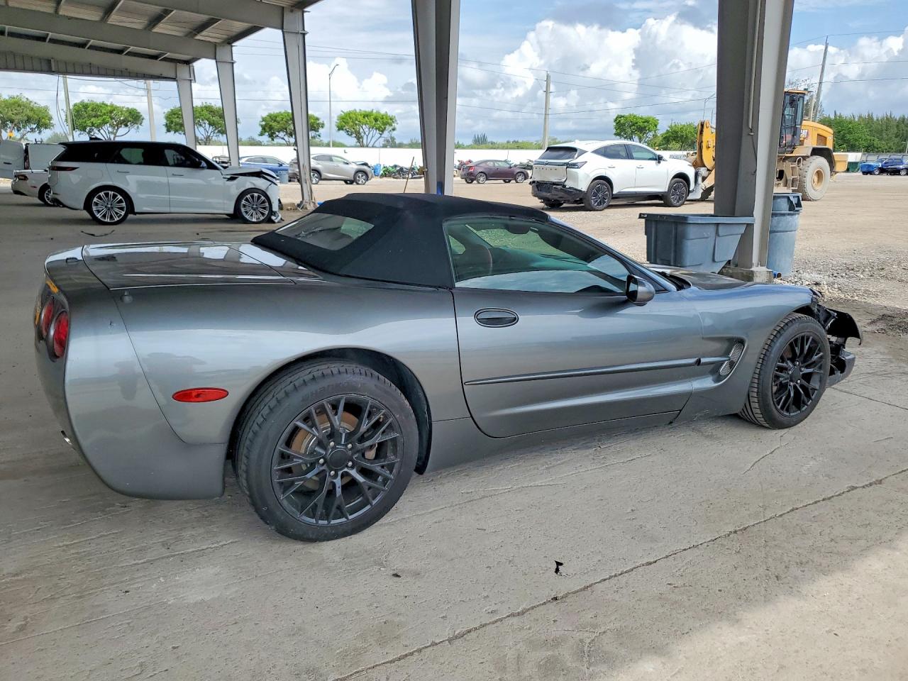 2004 Chevrolet Corvette Gray vin: 1G1YY32G845106026