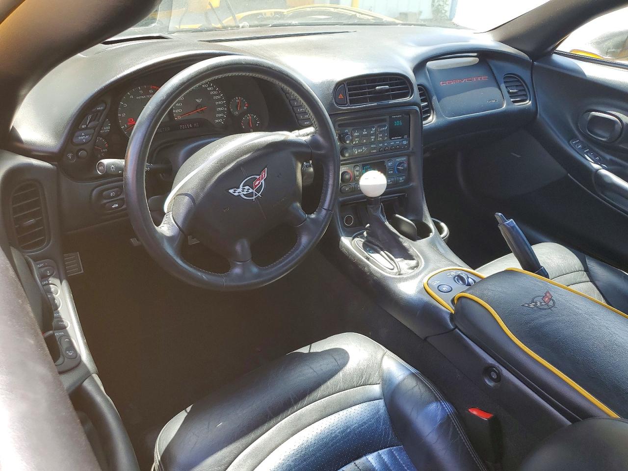 2000 Chevrolet Corvette Gold vin: 1G1YY32G9Y5113685