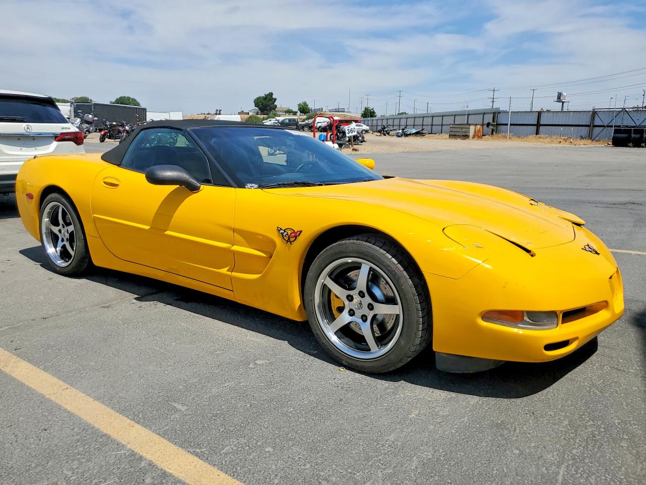 2000 Chevrolet Corvette Gold vin: 1G1YY32G9Y5113685