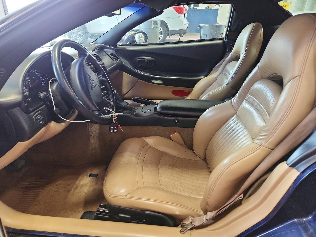2001 Chevrolet Corvette Blue vin: 1G1YY32GX15113183