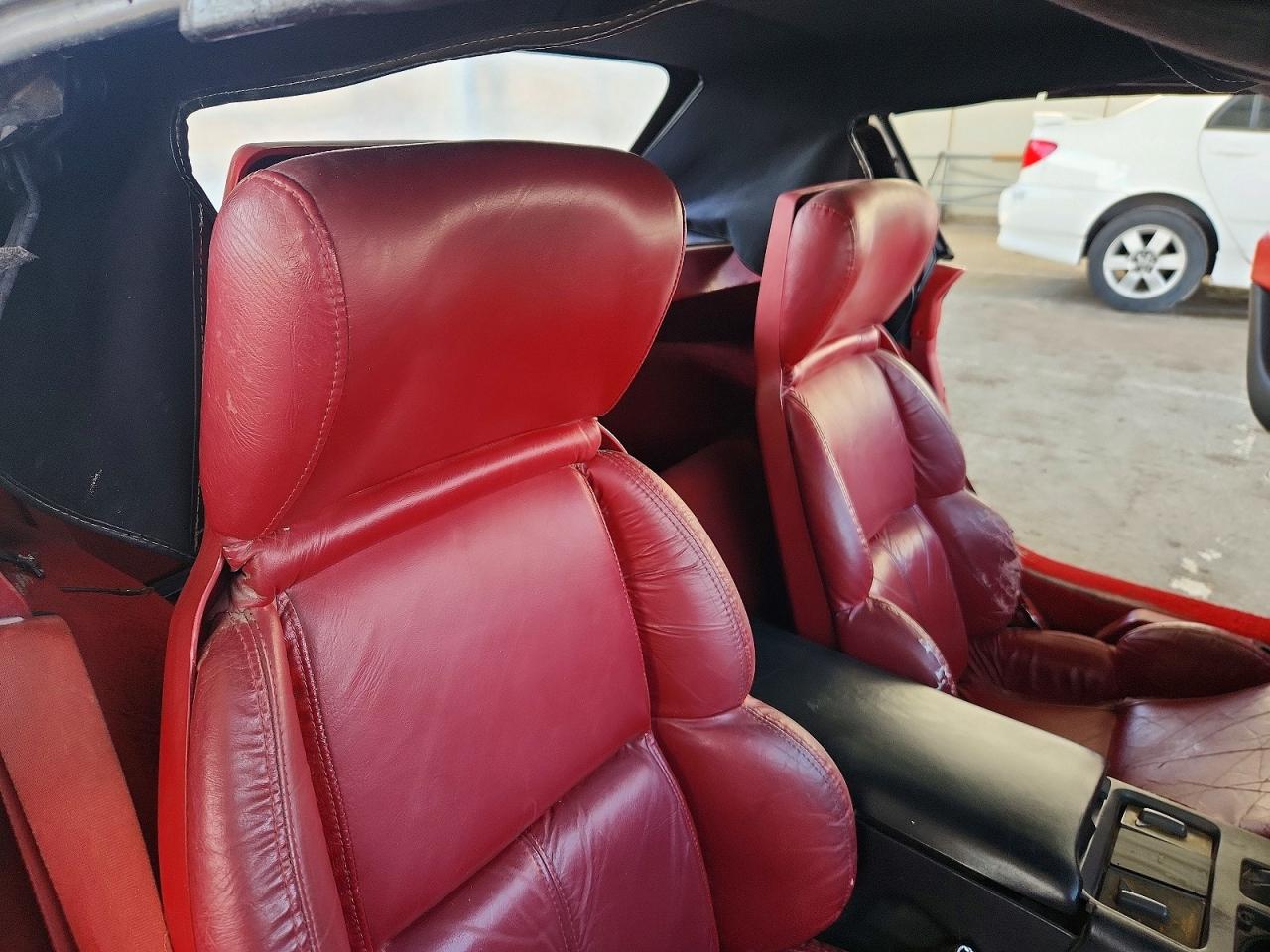 1990 Chevrolet Corvette Двухцветный vin: 1G1YY3384L5108491