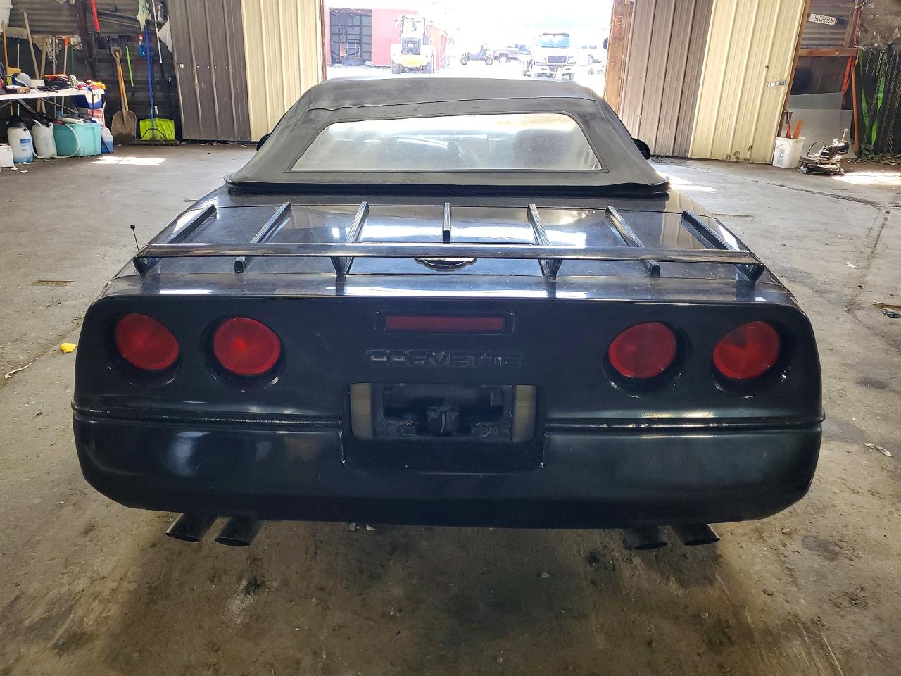 1990 Chevrolet Corvette Black vin: 1G1YY3384L5117661
