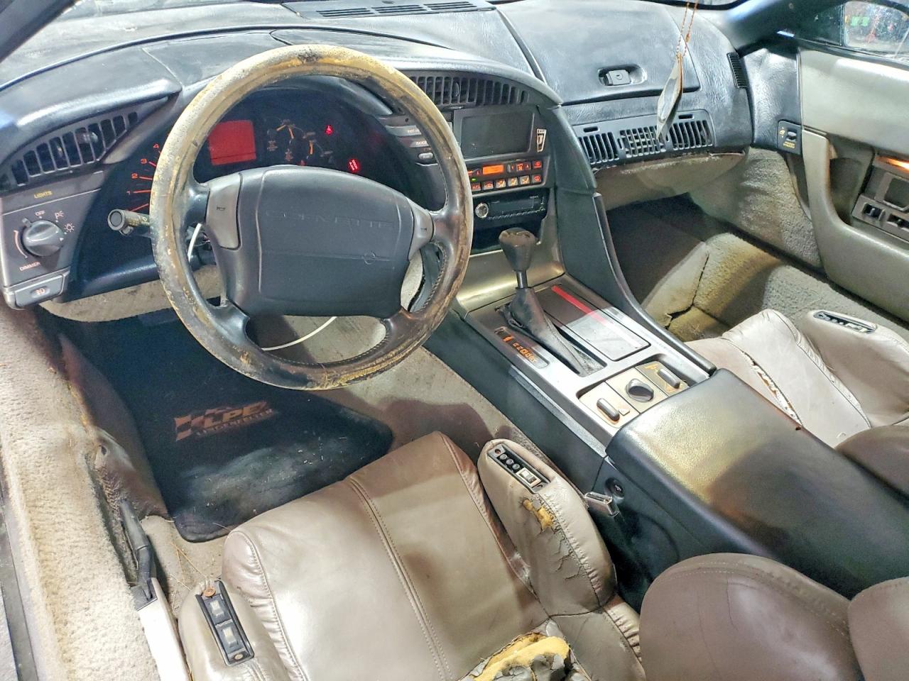 1990 Chevrolet Corvette Black vin: 1G1YY3384L5117661