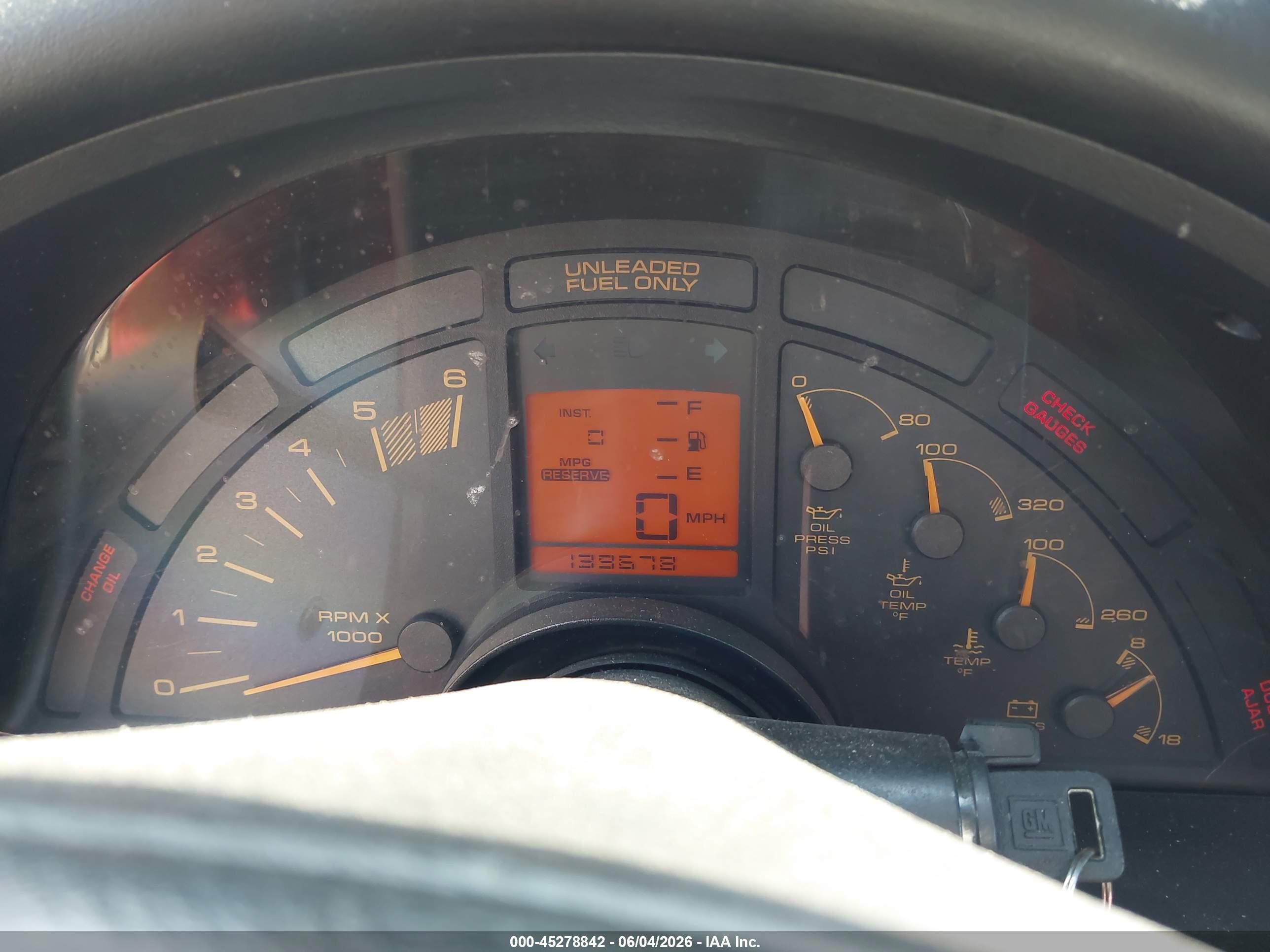 1991 Chevrolet Corvette   Красный vin: 1G1YY3385M5110705