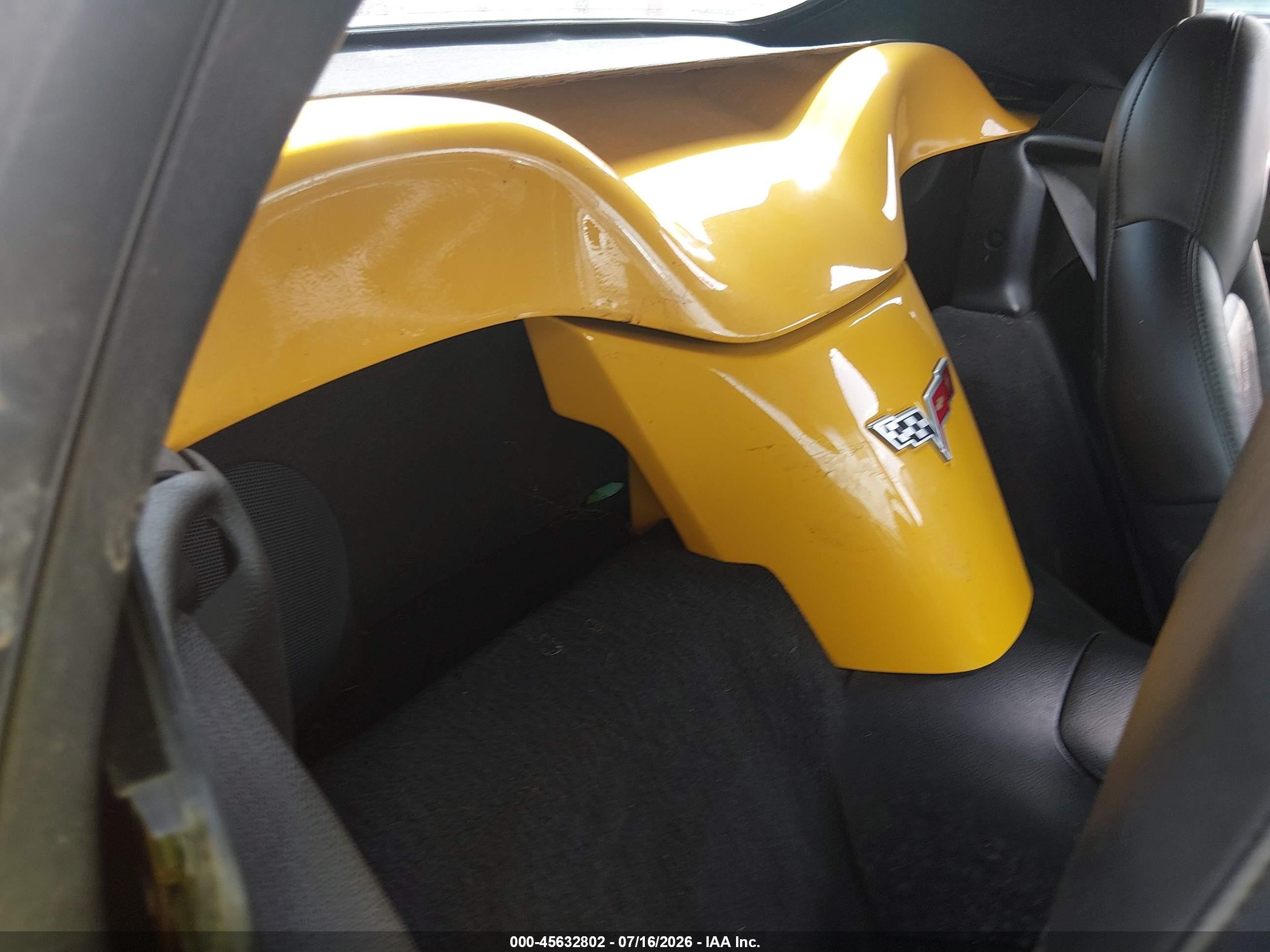 2005 Chevrolet Corvette   Желтый vin: 1G1YY34U255120105