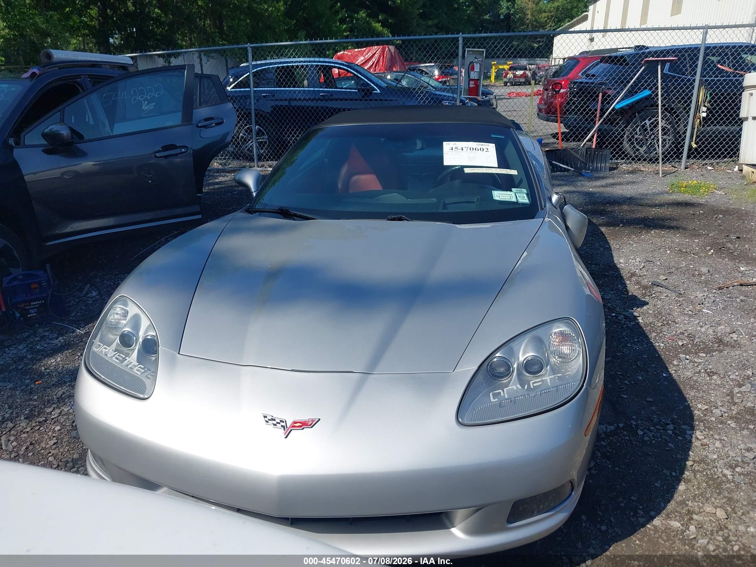 2005 Chevrolet Corvette   Silver vin: 1G1YY34U355122235