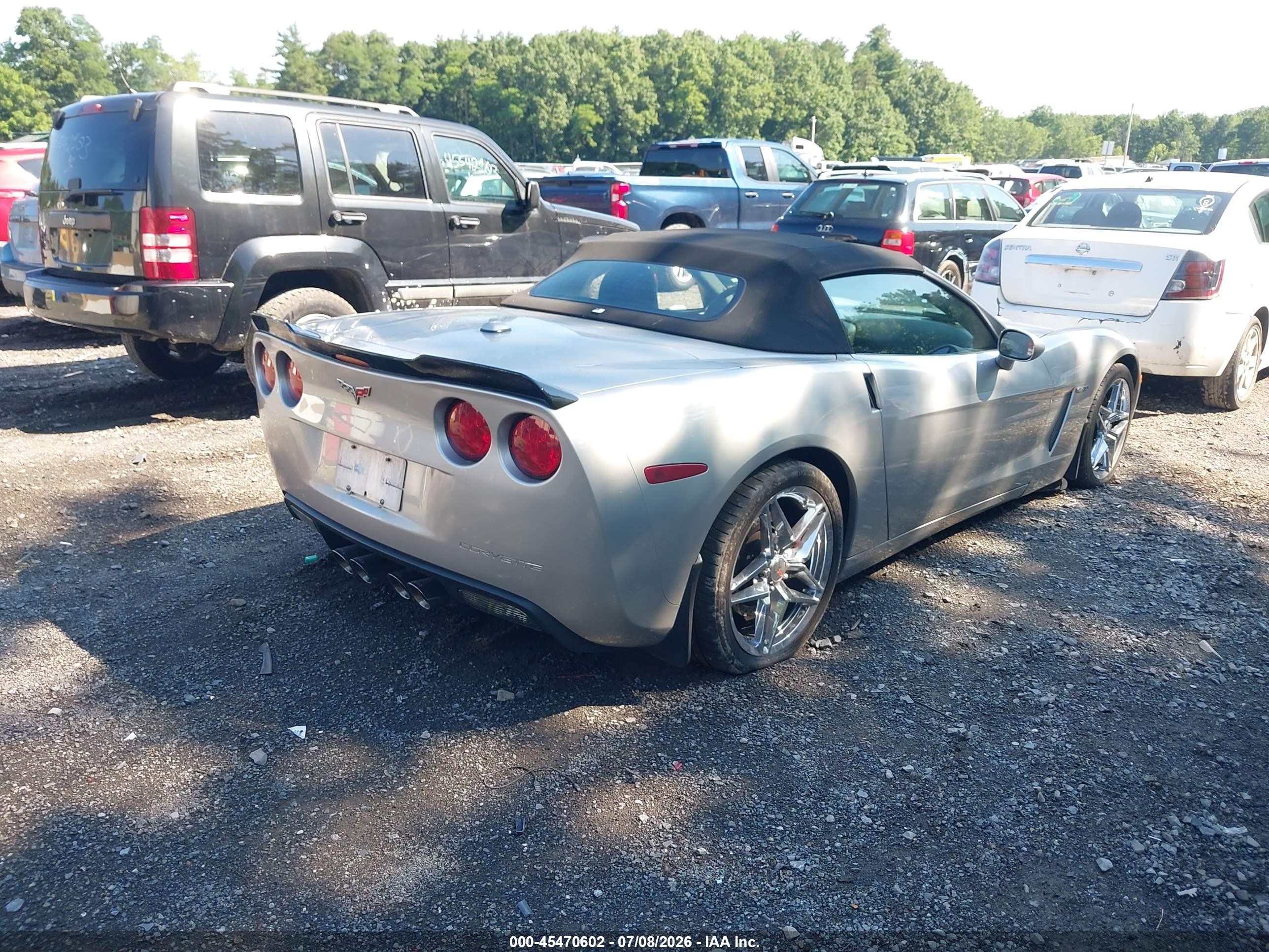2005 Chevrolet Corvette   Silver vin: 1G1YY34U355122235