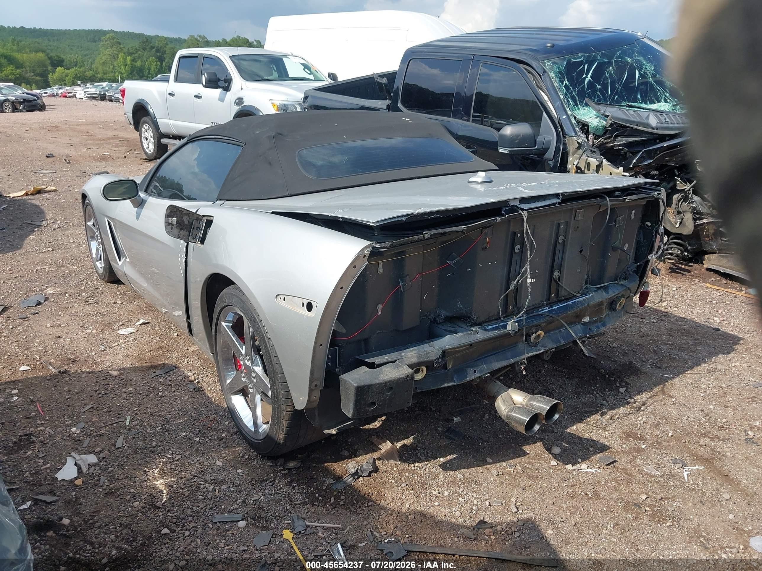 2005 Chevrolet Corvette   Серебряный vin: 1G1YY34U655129941